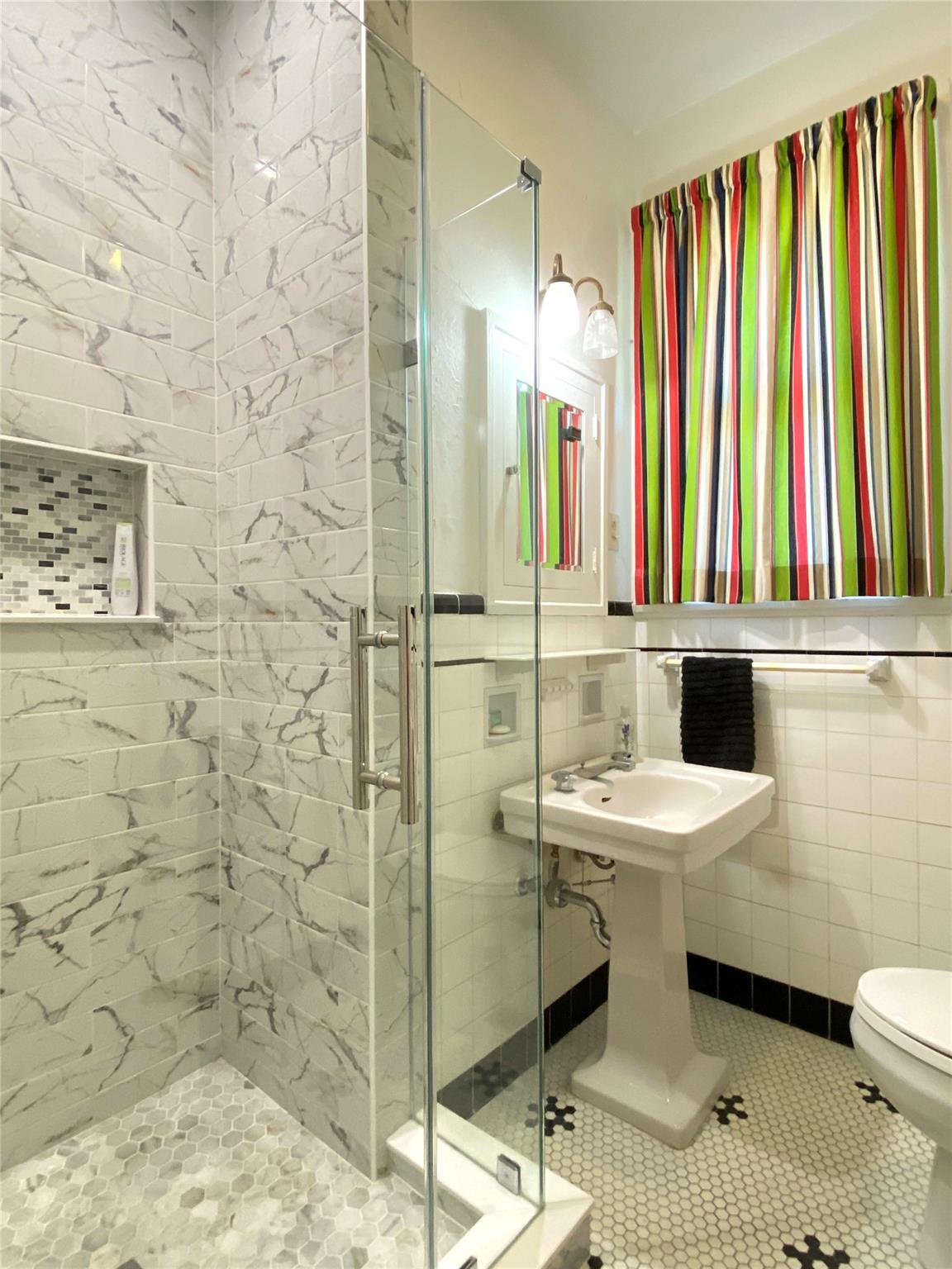 Galveston, Texas, 77551, United States, 3 Bedrooms Bedrooms, ,3 BathroomsBathrooms,Residential,For Sale,1805547