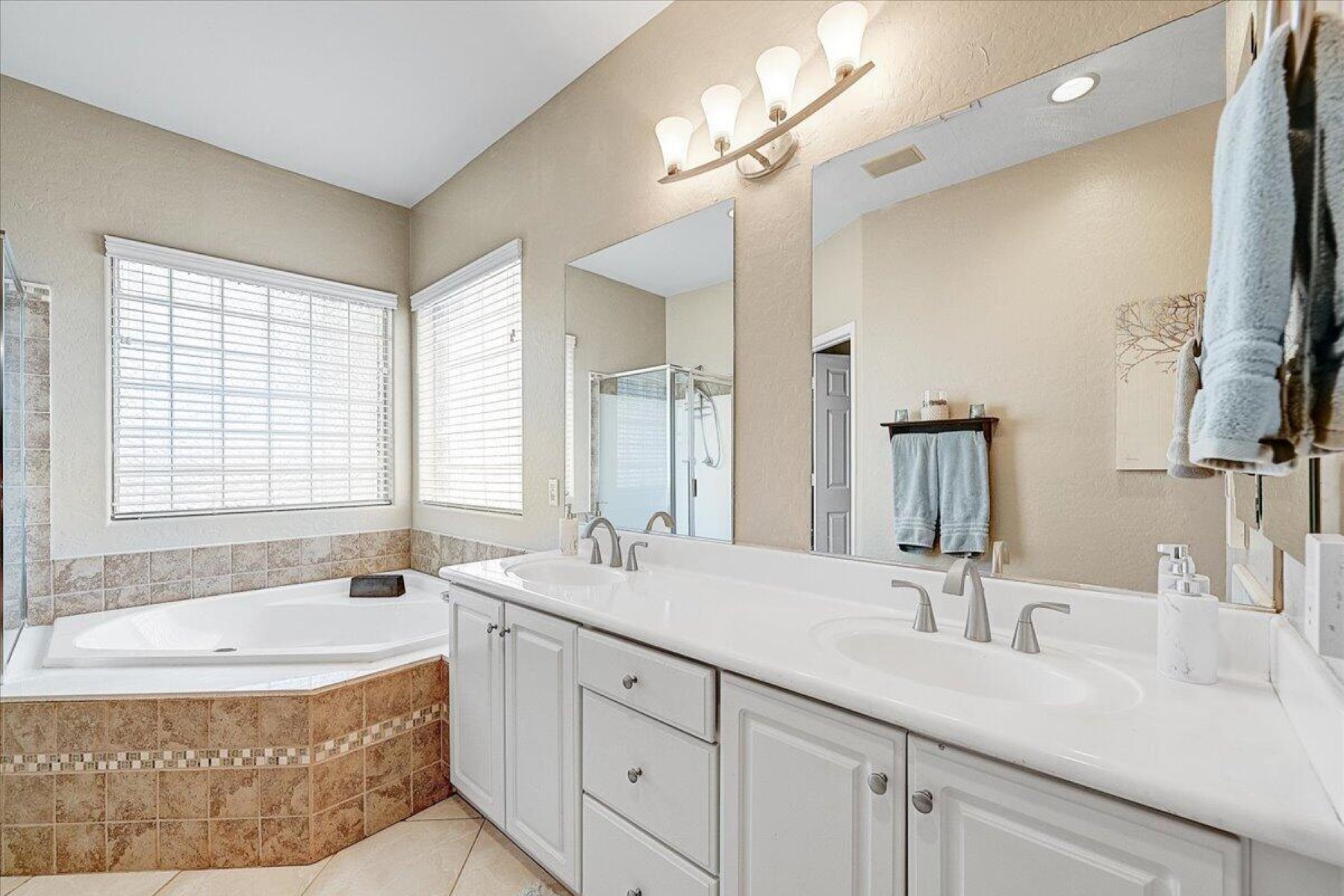  4409 E Williams Drive  Phoenix, AZ - 物件實景