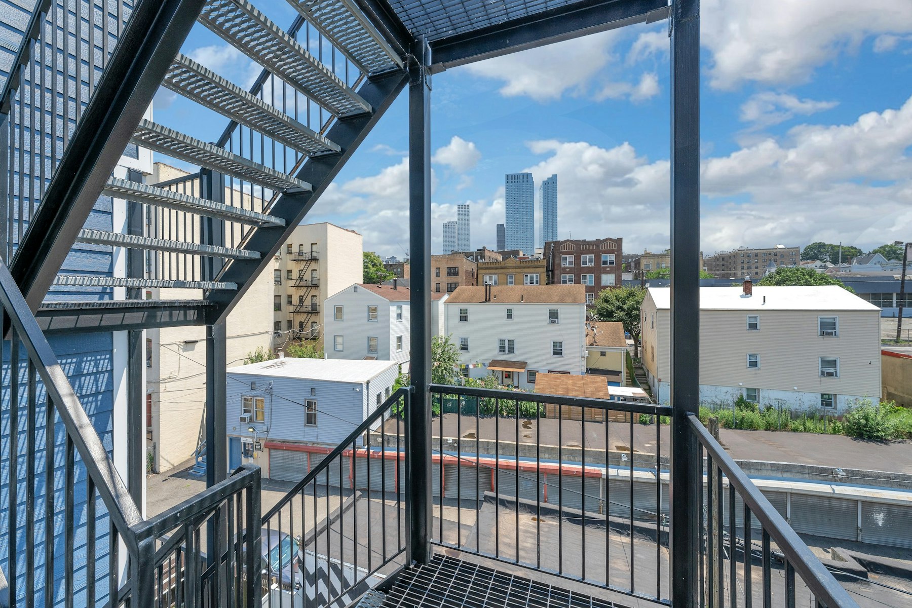  76 Corbin Avenue, Jersey City, NJ 07306 - 物件實景