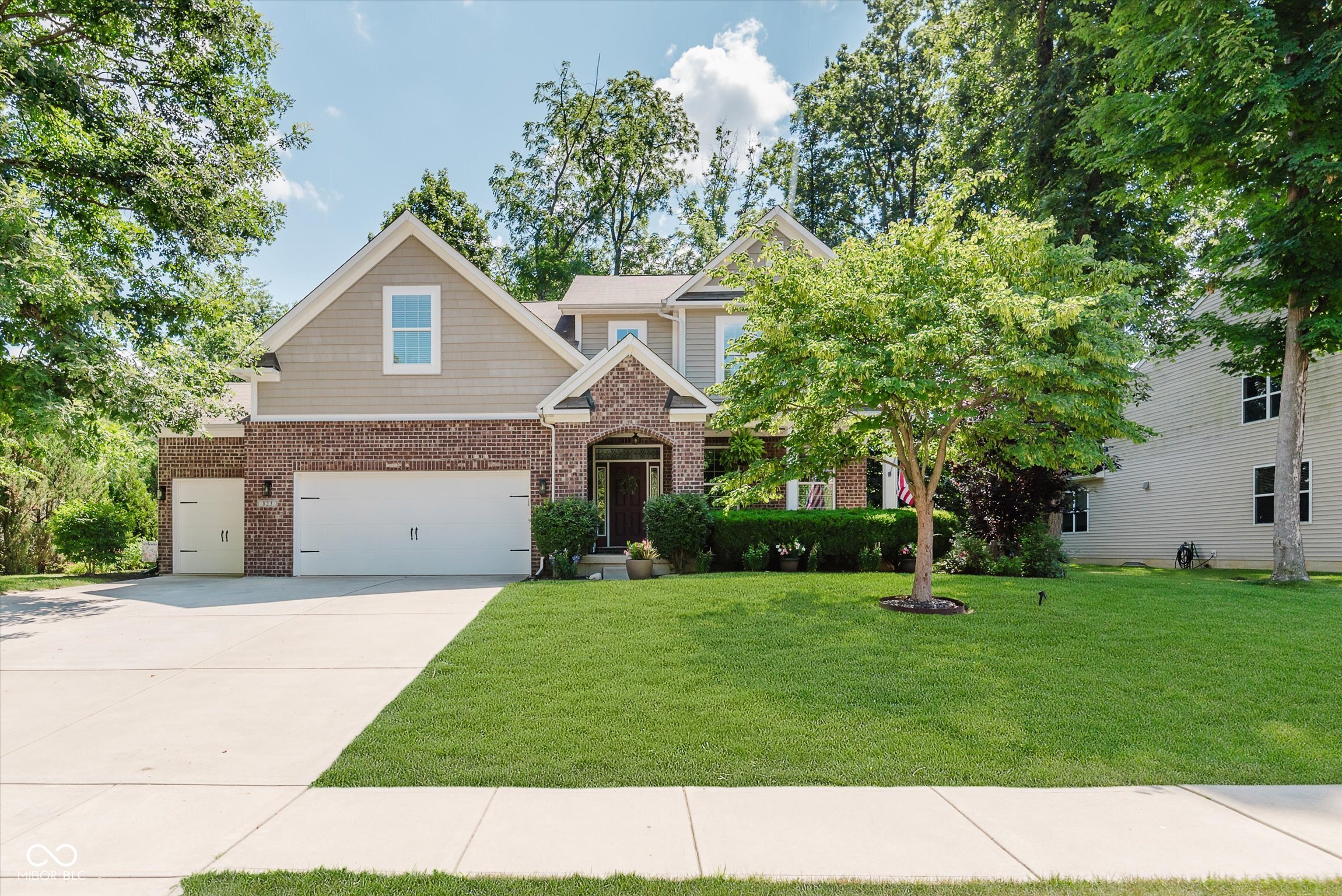 Avon, Indiana, 46123, United States, 5 Bedrooms Bedrooms, ,4 BathroomsBathrooms,Residential,For Sale,1881404