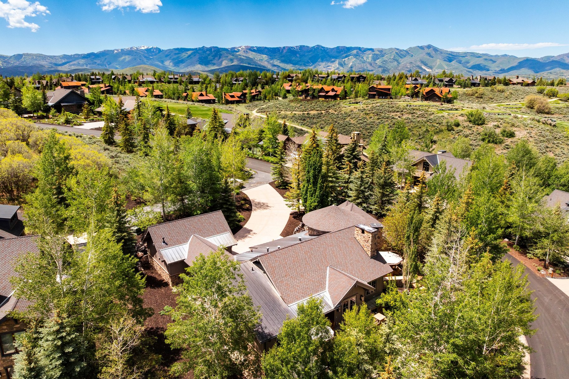  Stunning Remodel with Golf Membership Available in Promontory - 物件實景