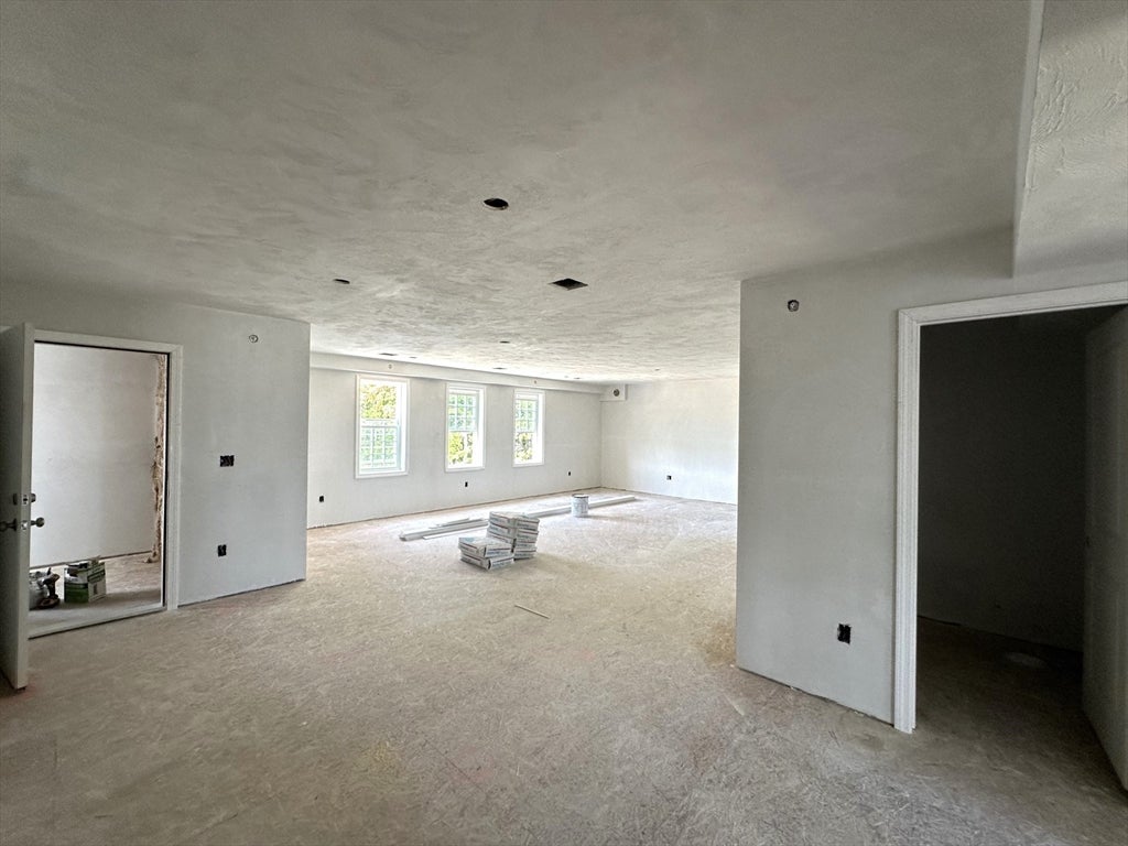 Plymouth, Massachusetts, 02360, United States, 14 Bedrooms Bedrooms, ,11 BathroomsBathrooms,Residential,For Sale,1914649