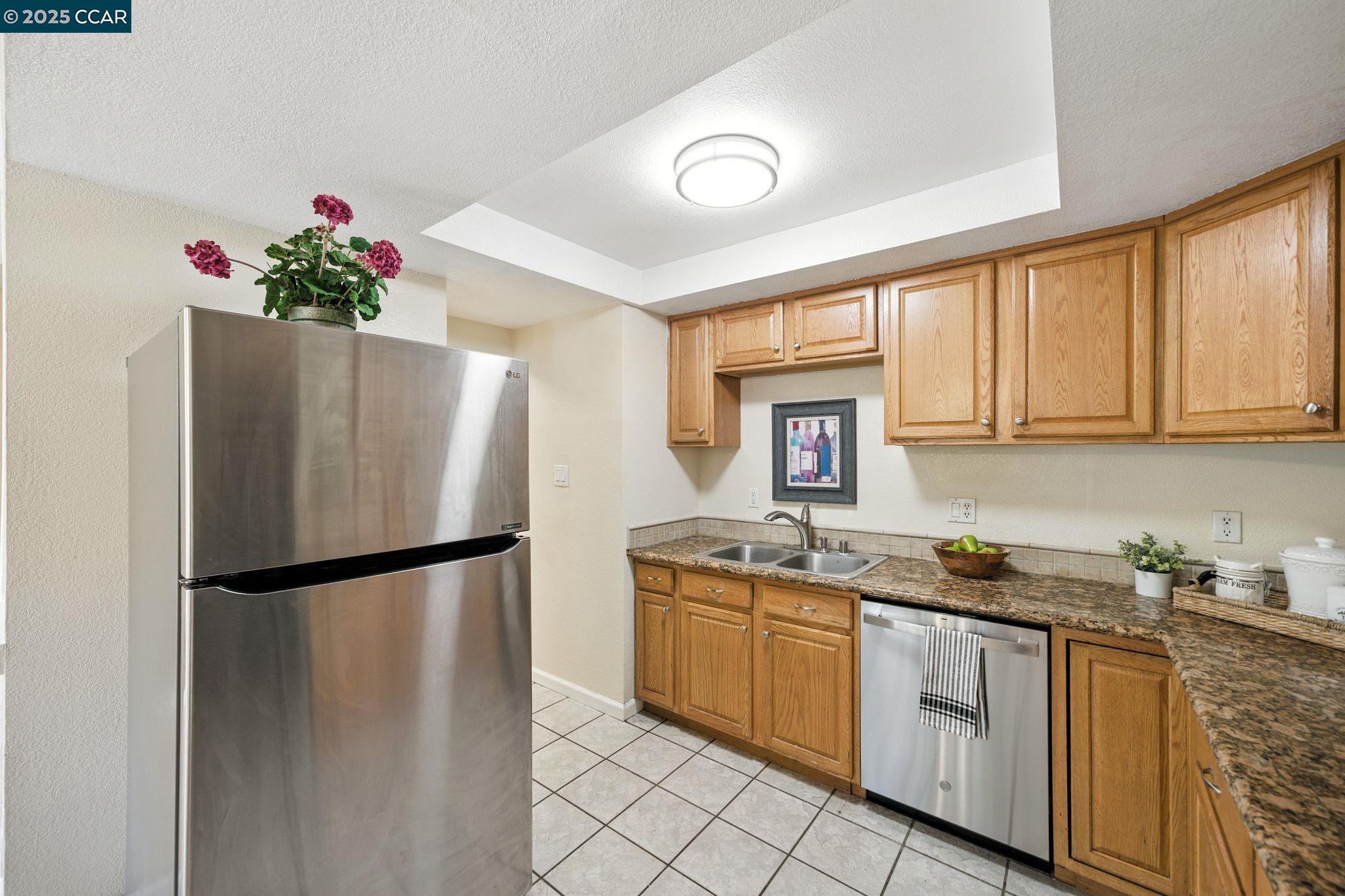 Concord, California, 94518, United States, 3 Bedrooms Bedrooms, ,2 BathroomsBathrooms,Residential,For Sale,1903400