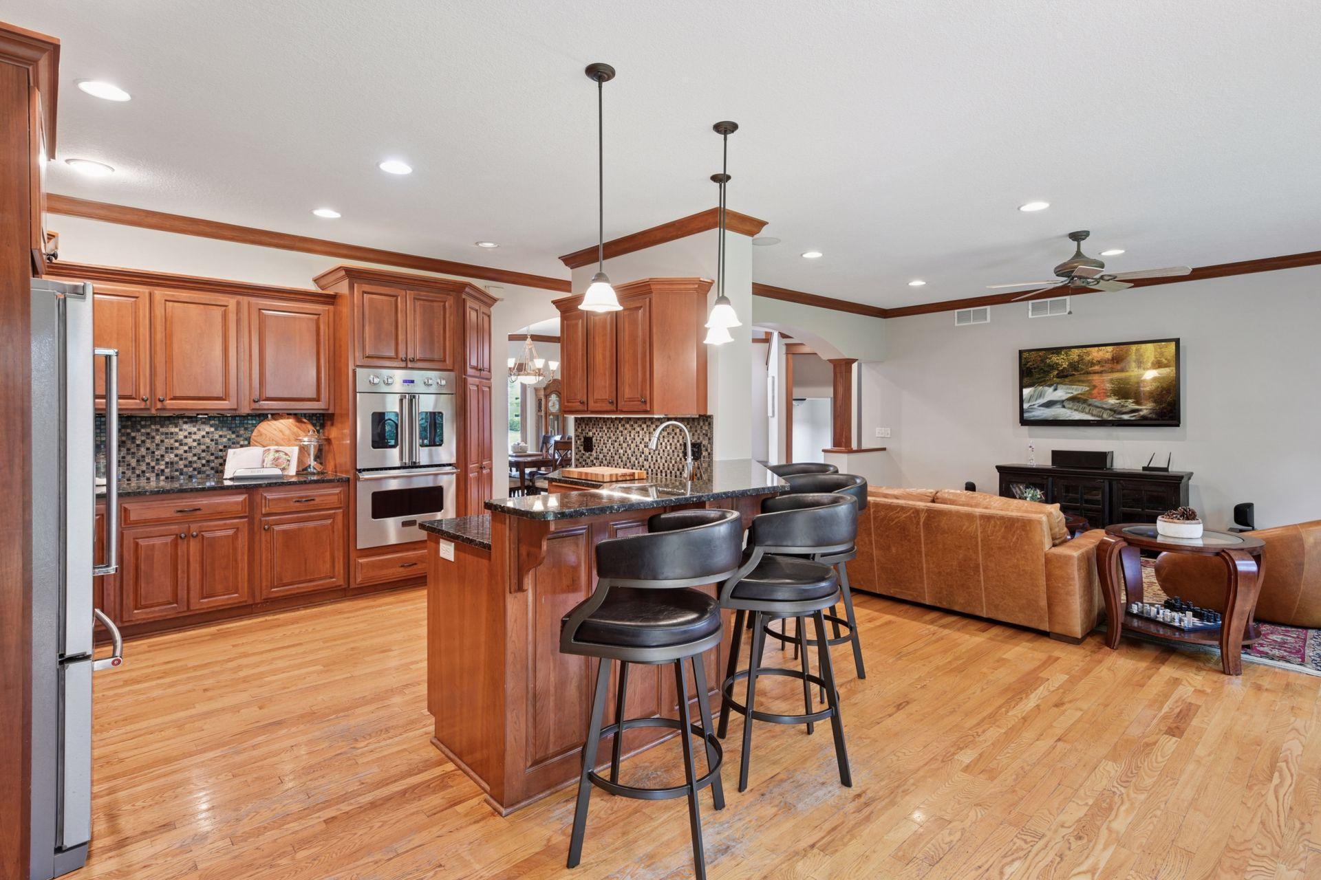 Chaska, Minnesota, 55318, United States, 5 Bedrooms Bedrooms, ,3 BathroomsBathrooms,Residential,For Sale,1907432
