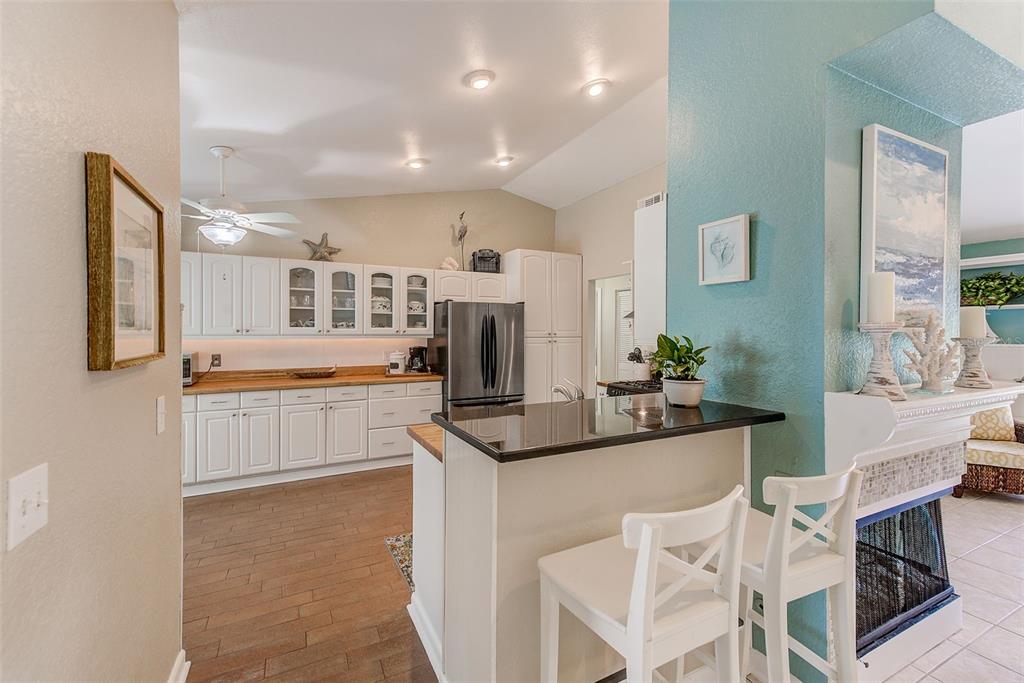 Largo, Florida, 33773, United States, 3 Bedrooms Bedrooms, ,2 BathroomsBathrooms,Residential,For Sale,1939430