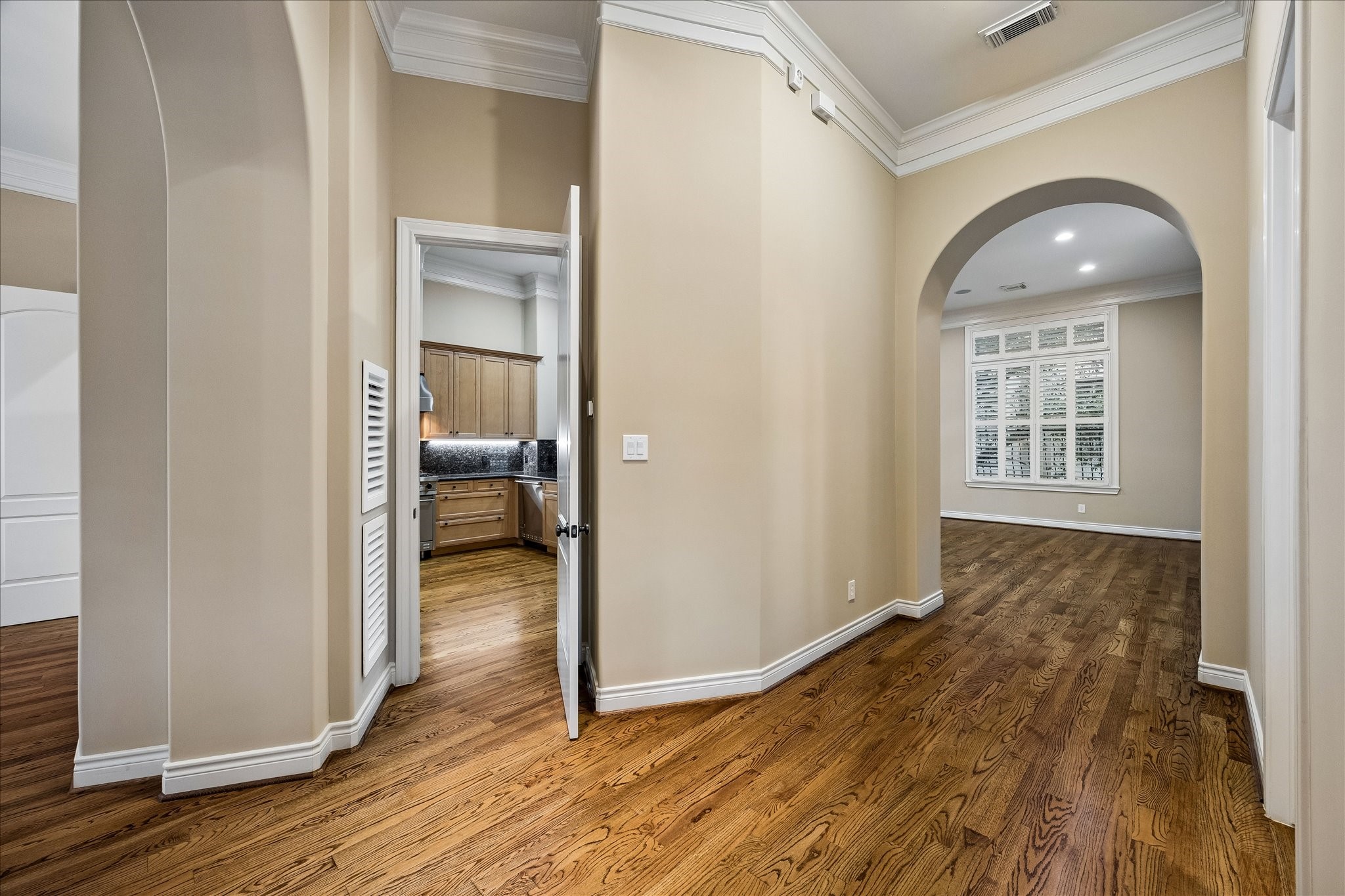  3120 Murworth Drive - 物件實景