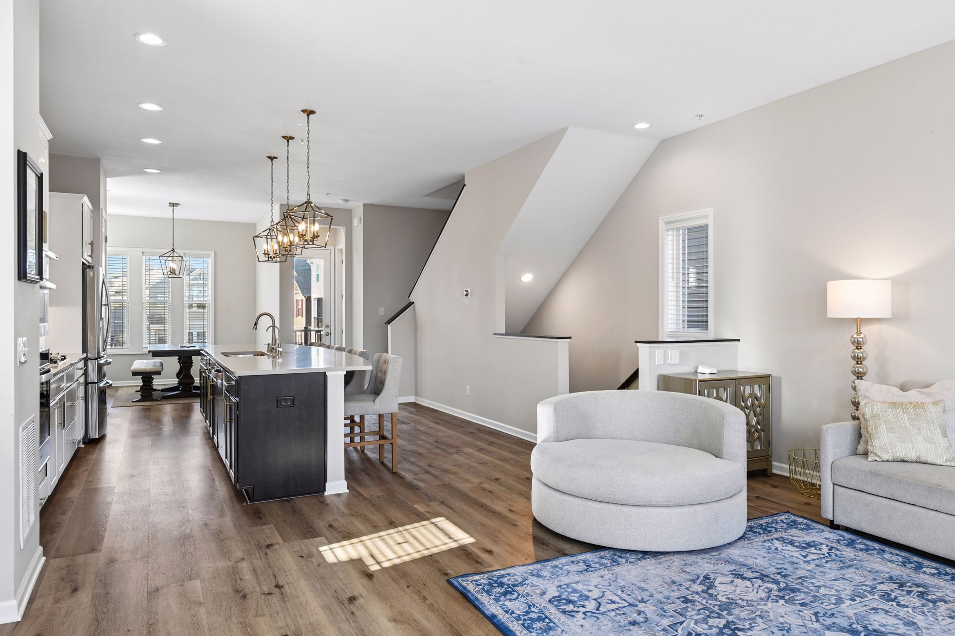  Refined Living in Prime Location - 物件實景