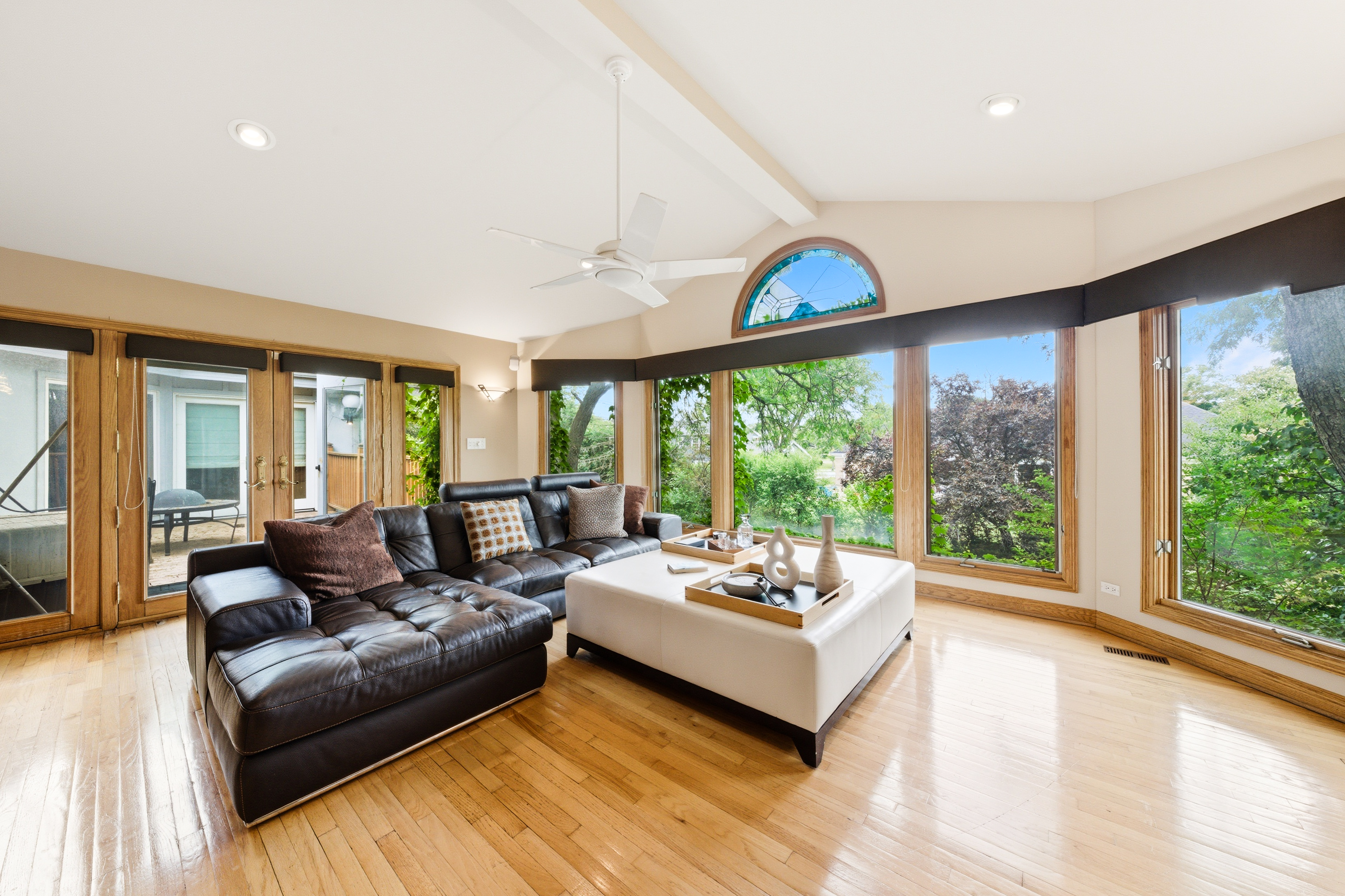  exceptional mid-century modern home - 物件實景