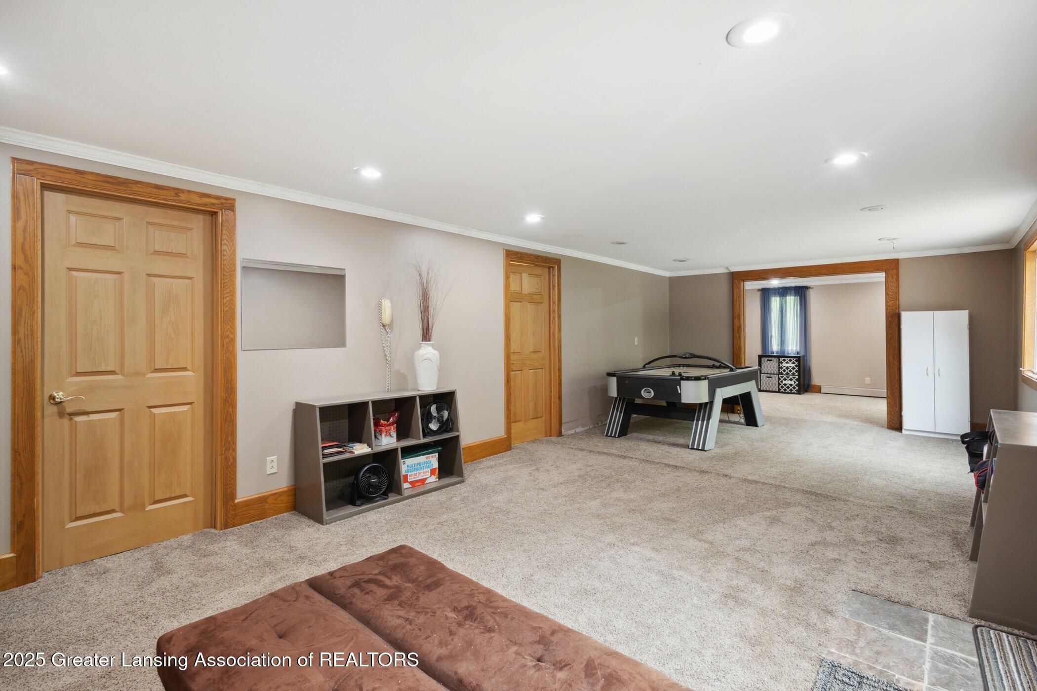 DeWitt, Michigan, 48820, United States, 4 Bedrooms Bedrooms, ,4 BathroomsBathrooms,Residential,For Sale,1911452