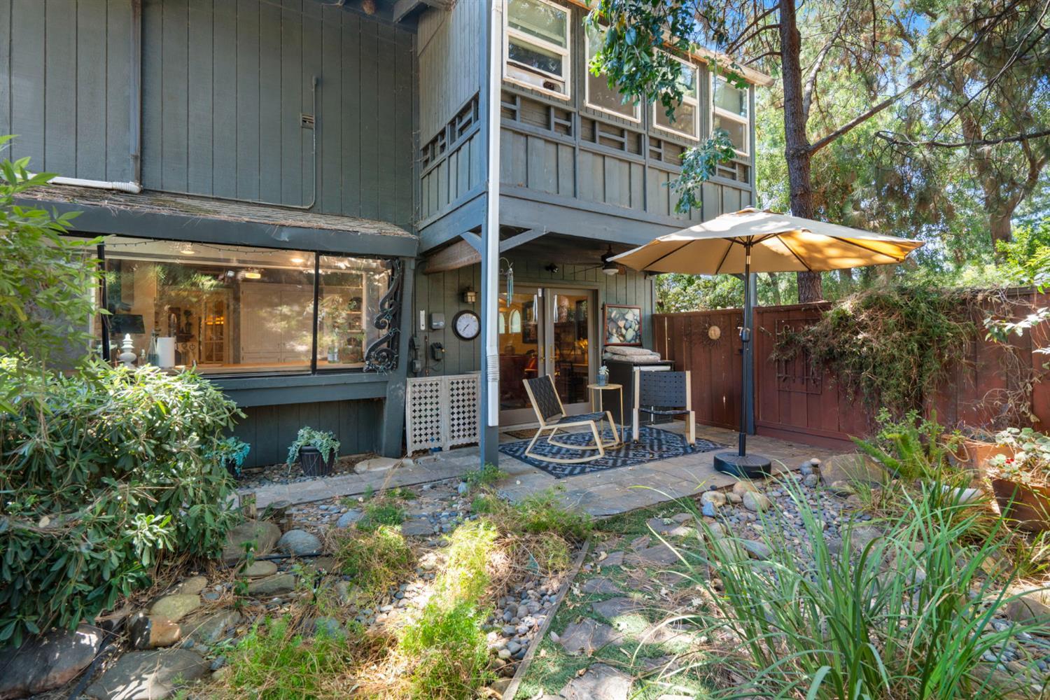 Davis, California, 95616, United States, 4 Bedrooms Bedrooms, ,5 BathroomsBathrooms,Residential,For Sale,1895381