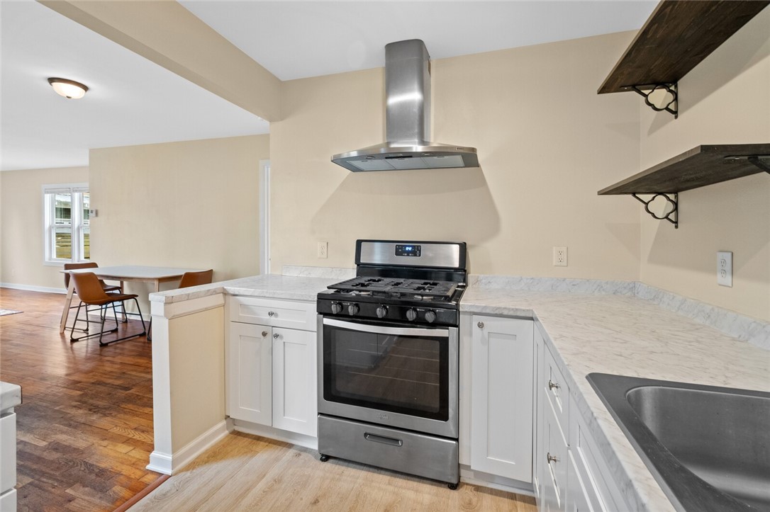 Bentonville, Arkansas, 72712, United States, 2 Bedrooms Bedrooms, ,1 BathroomBathrooms,Residential,For Sale,1793359