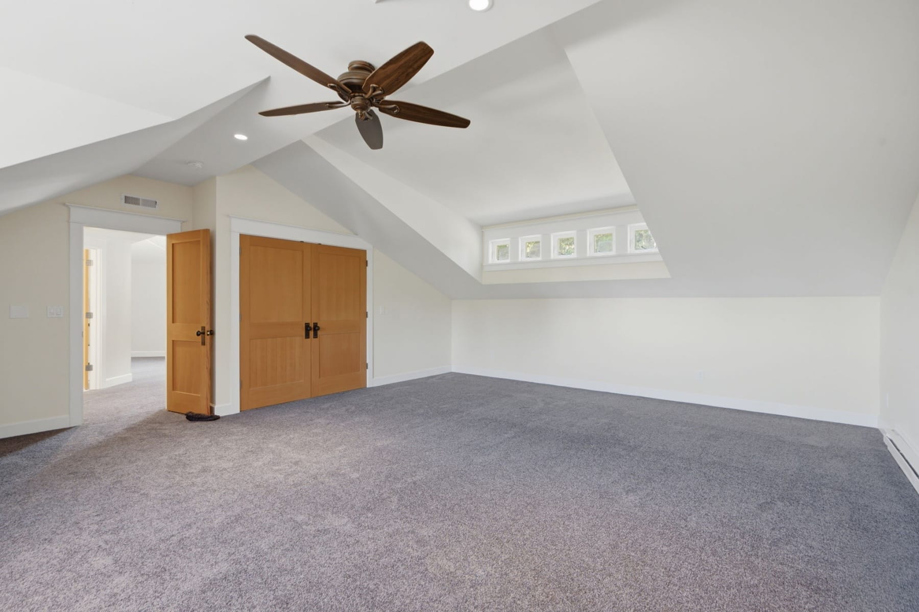  19335 SUNCREST DR West Linn, OR 97068 - 物件實景