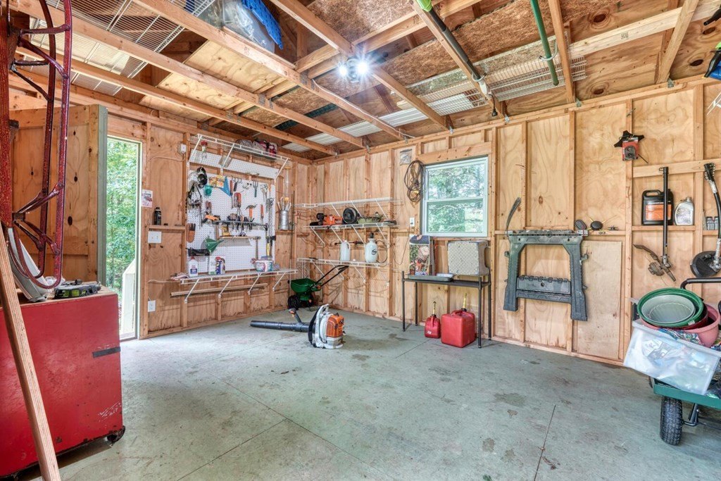 Blairsville, Georgia, 30512, United States, 4 Bedrooms Bedrooms, ,3 BathroomsBathrooms,Residential,For Sale,1983260