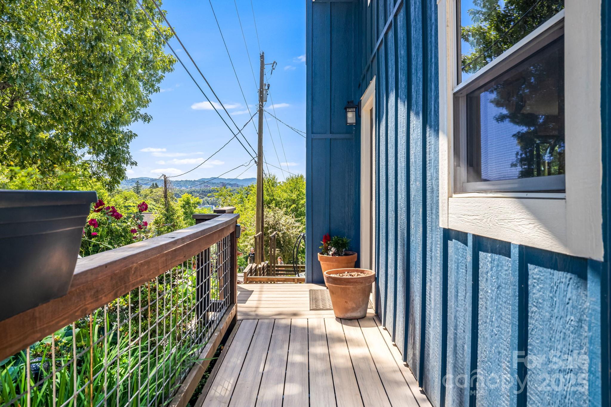 Asheville, North Carolina, 28804, United States, 4 Bedrooms Bedrooms, ,2 BathroomsBathrooms,Residential,For Sale,1944815