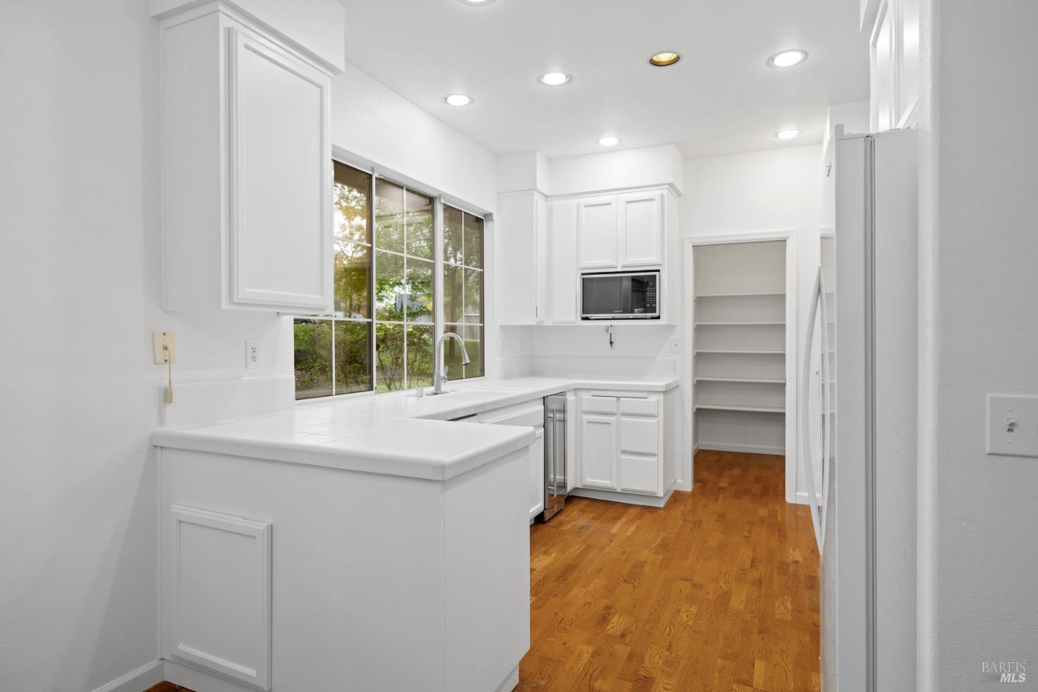 Santa Rosa, California, 95409, United States, 3 Bedrooms Bedrooms, ,3 BathroomsBathrooms,Residential,For Sale,1975608