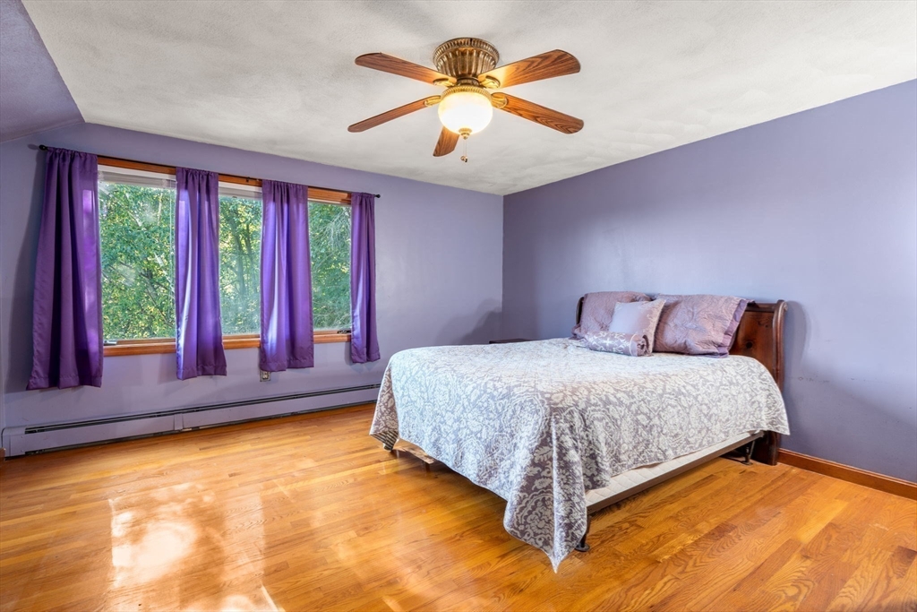 Saugus, Massachusetts, 01906, United States, 5 Bedrooms Bedrooms, ,3 BathroomsBathrooms,Residential,For Sale,1932176