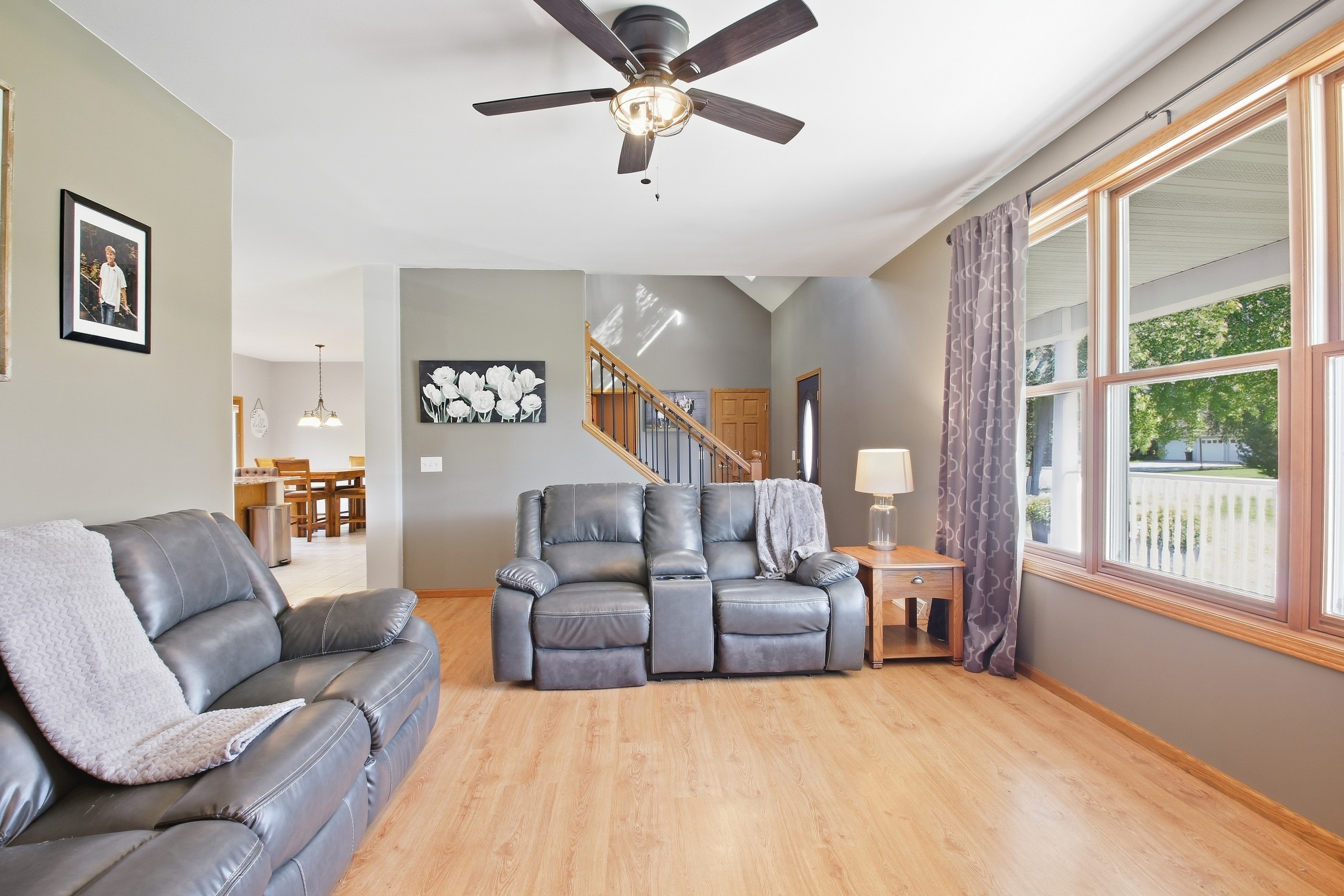  Spacious Five-Bedroom Home on One Acre in Montevideo - 物件實景