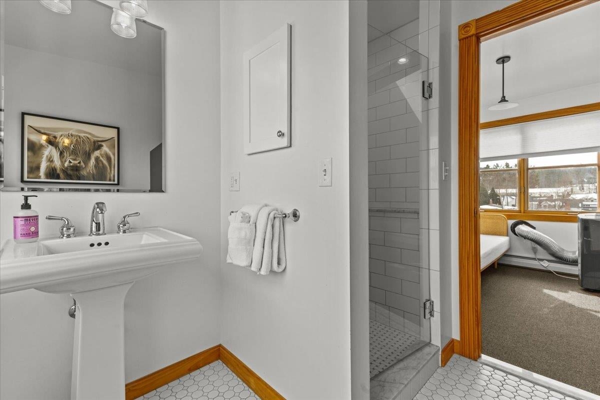 Stowe, Vermont, 05672, United States, 2 Bedrooms Bedrooms, ,1 BathroomBathrooms,Residential,For Sale,1746592