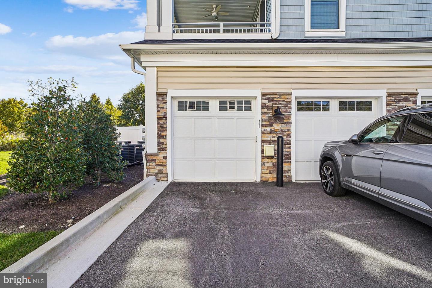 Chester, Maryland, 21619, United States, 2 Bedrooms Bedrooms, ,3 BathroomsBathrooms,Residential,For Sale,1968949