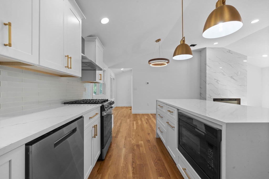 Hanover, Massachusetts, 02339, United States, 4 Bedrooms Bedrooms, ,3 BathroomsBathrooms,Residential,For Sale,1930429