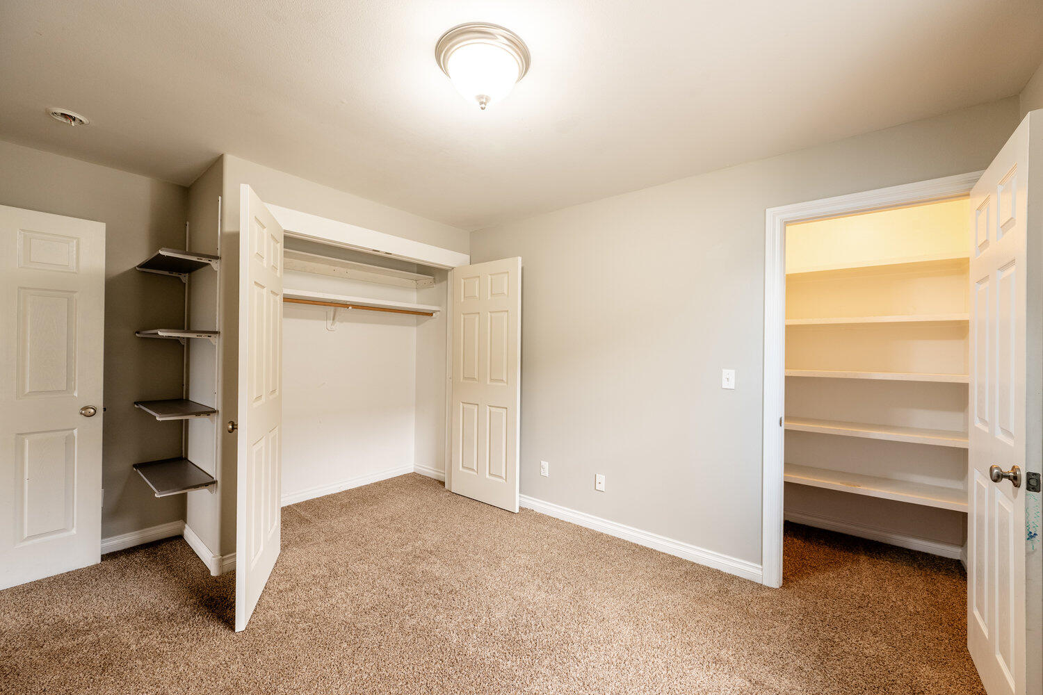 Sheridan, Wyoming, 82801, United States, 3 Bedrooms Bedrooms, ,3 BathroomsBathrooms,Residential,For Sale,1885814