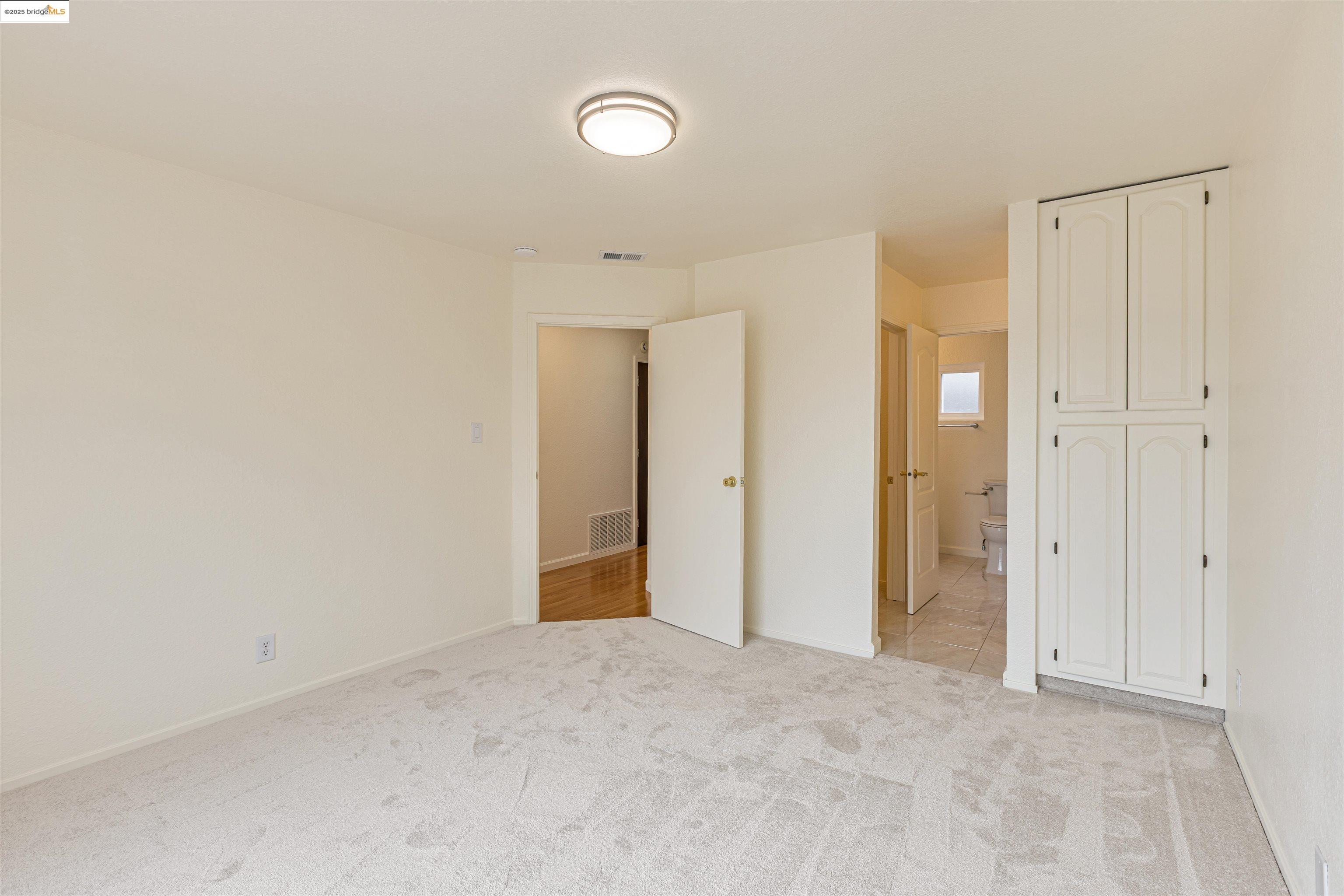 San Francisco, California, 94122, United States, 3 Bedrooms Bedrooms, ,3 BathroomsBathrooms,Residential,For Sale,1949271