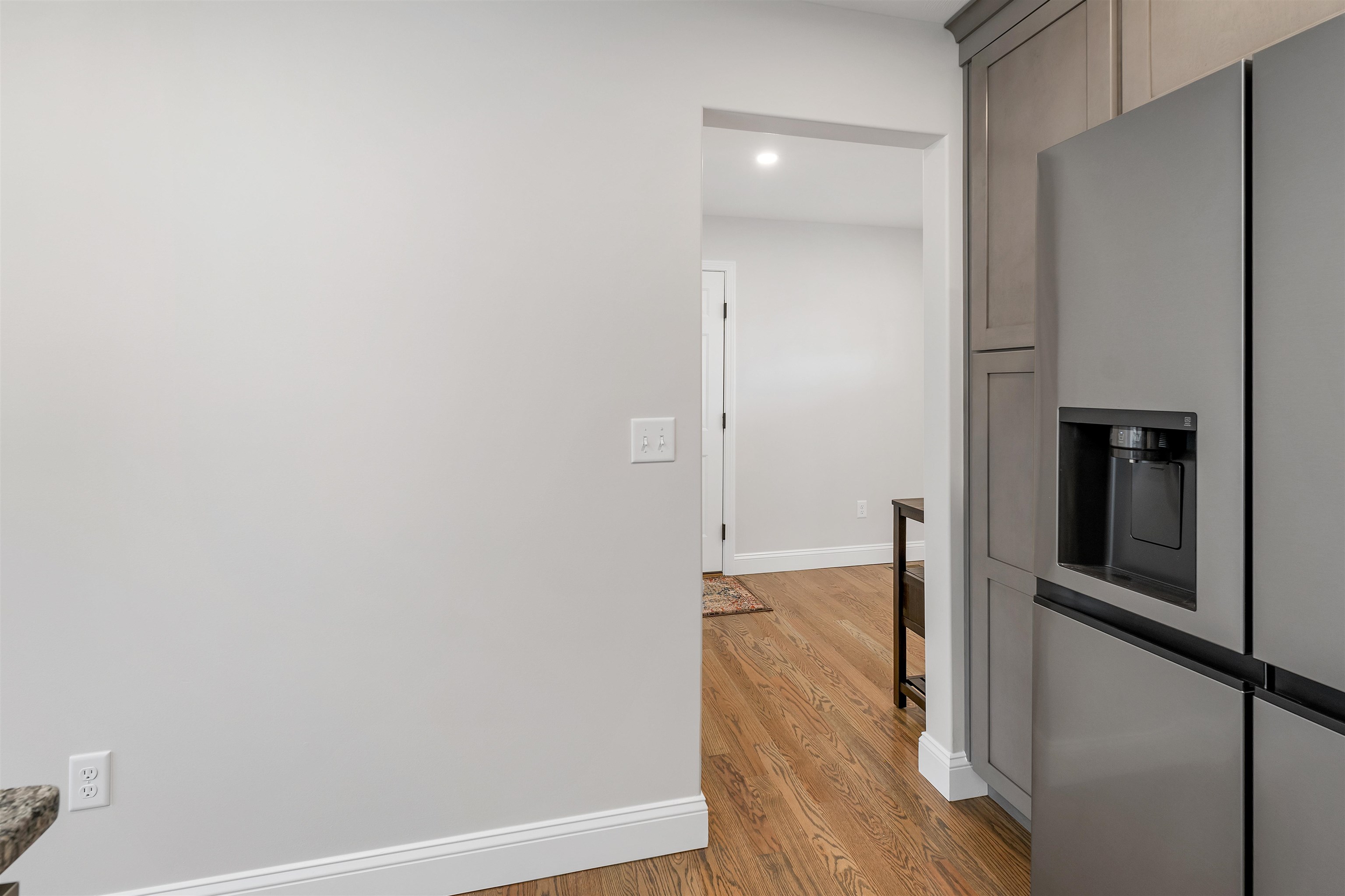 Litchfield, New Hampshire, 03052, United States, 3 Bedrooms Bedrooms, ,2 BathroomsBathrooms,Residential,For Sale,1860040