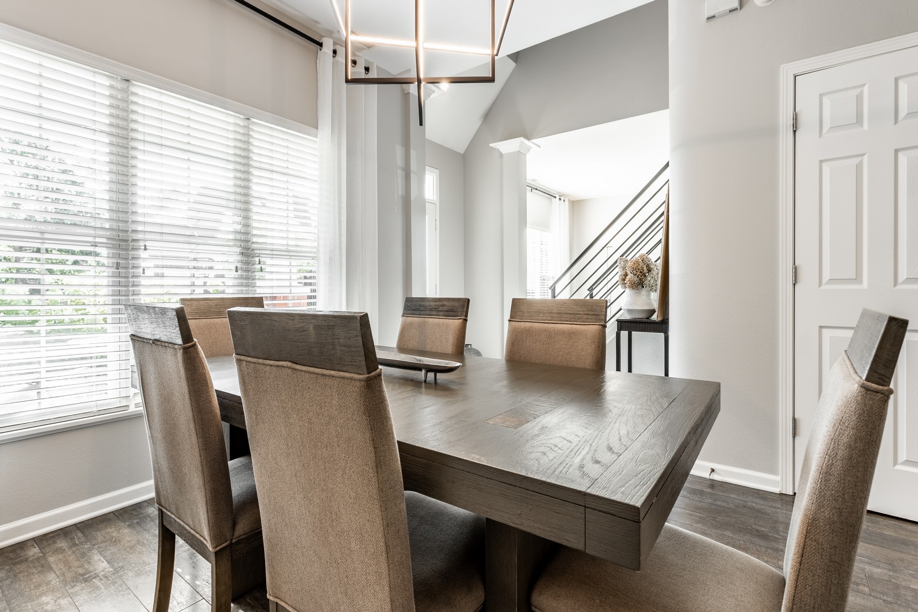  Turnkey Modern Townhome in Westfield - 物件實景