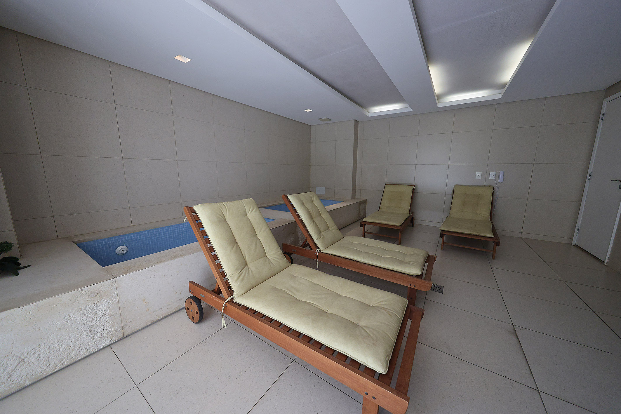  Renovated oceanfront apartment in Barra da Tijuca. - 物件實景