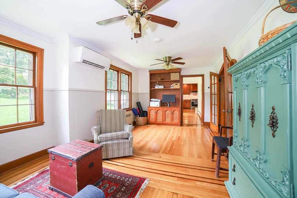 Worcester, Massachusetts, 01609, United States, 5 Bedrooms Bedrooms, ,4 BathroomsBathrooms,Residential,For Sale,1907639