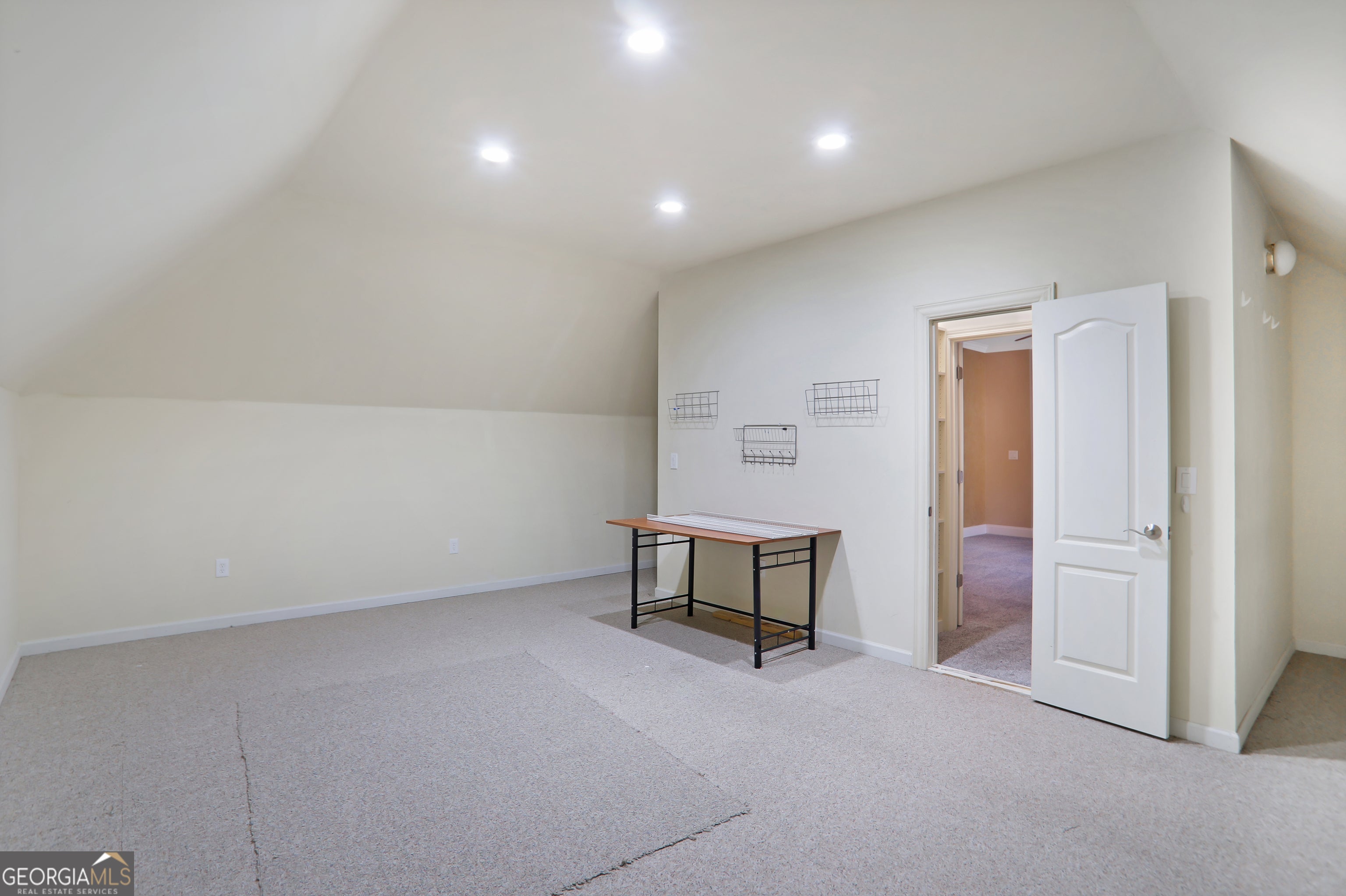 Atlanta, Georgia, 30331, United States, 6 Bedrooms Bedrooms, ,7 BathroomsBathrooms,Residential,For Sale,1926929