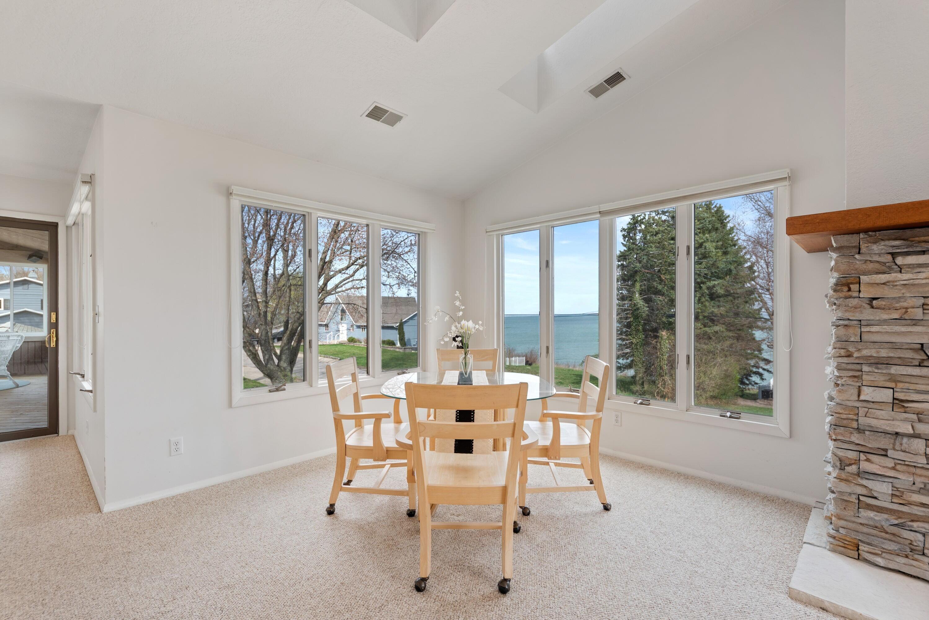 New Buffalo, Michigan, 49117, United States, 4 Bedrooms Bedrooms, ,5 BathroomsBathrooms,Residential,For Sale,1918730