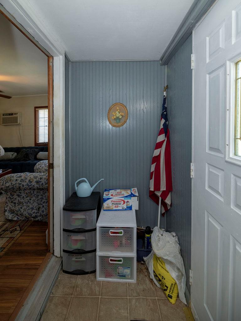 West Islip, New York, 11795, United States, 3 Bedrooms Bedrooms, ,2 BathroomsBathrooms,Residential,For Sale,1923514