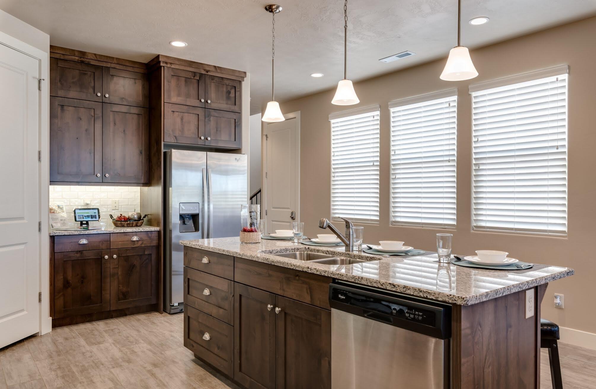 Santa Clara, Utah, 84765, United States, 3 Bedrooms Bedrooms, ,4 BathroomsBathrooms,Residential,For Sale,1981365