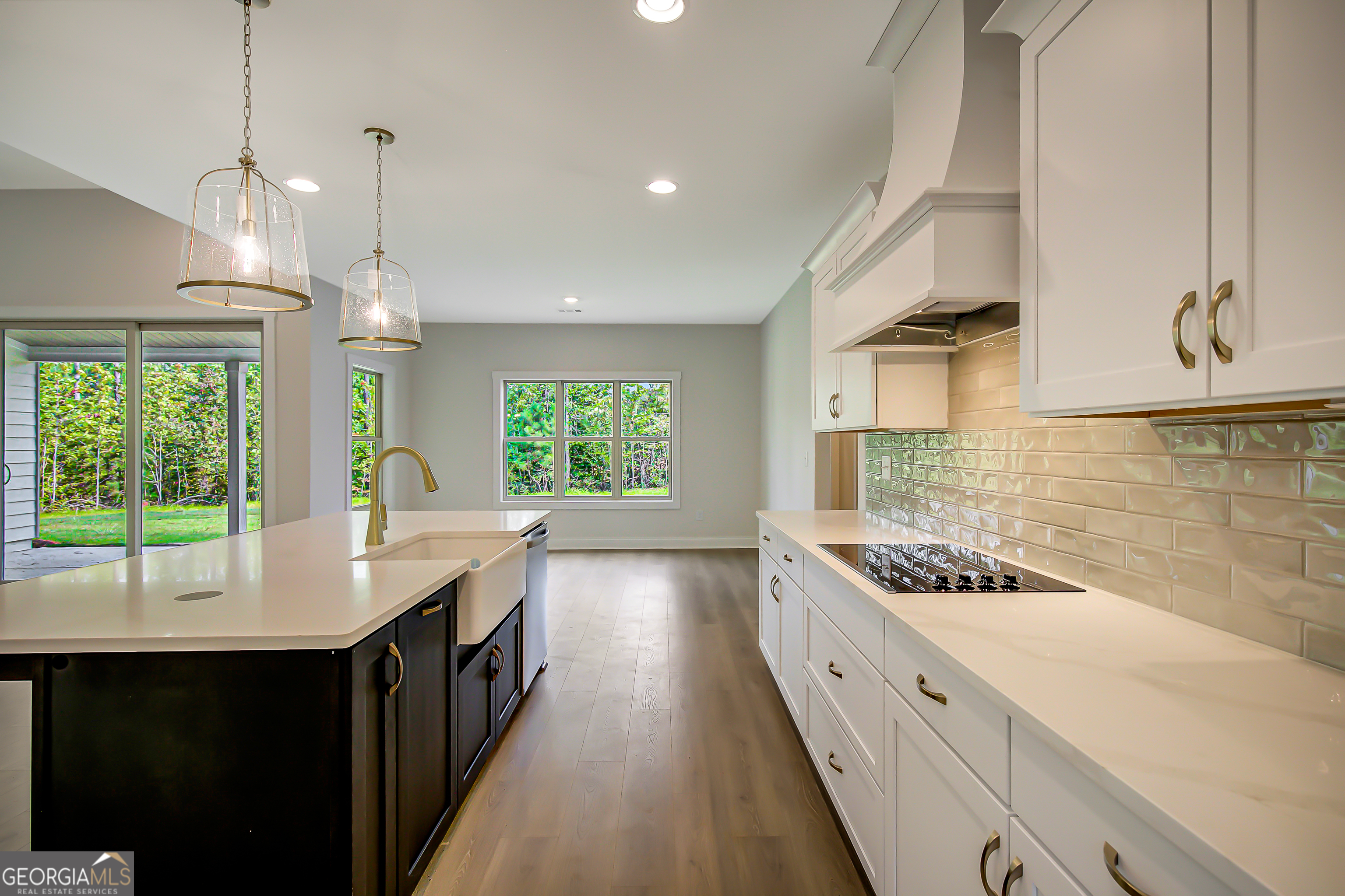 Senoia, Georgia, 30276, United States, 5 Bedrooms Bedrooms, ,4 BathroomsBathrooms,Residential,For Sale,1901806