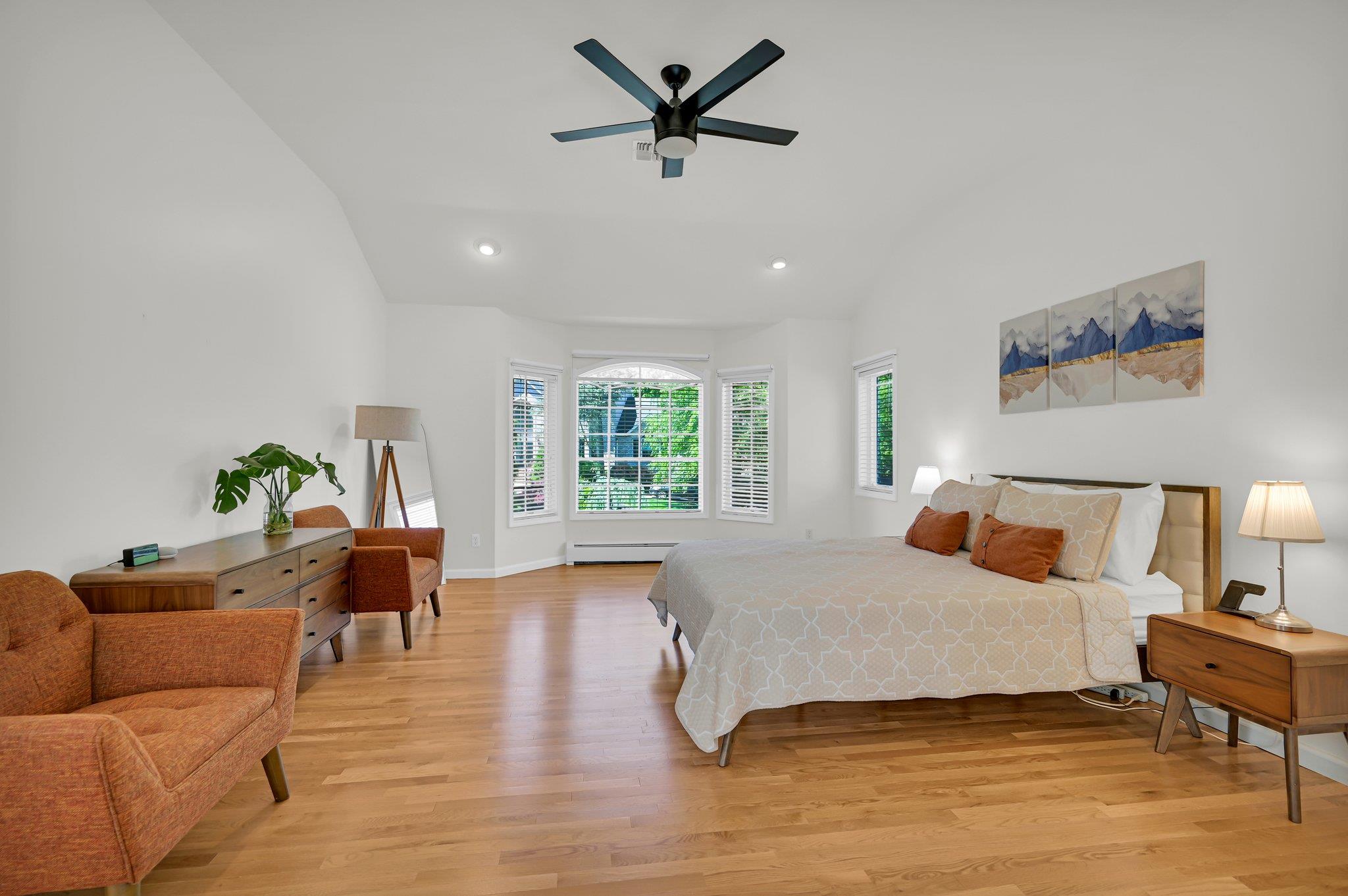 New City, New York, 10956, United States, 6 Bedrooms Bedrooms, ,4 BathroomsBathrooms,Residential,For Sale,1830143