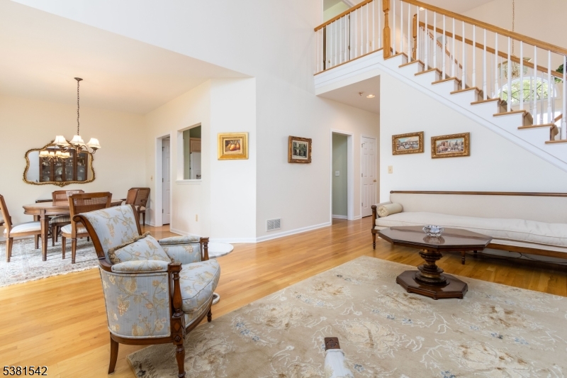 Far Hills Boro, New Jersey, 07931, United States, 2 Bedrooms Bedrooms, ,3 BathroomsBathrooms,Residential,For Sale,1934614