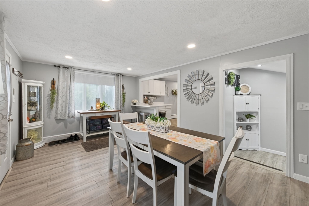 Dracut, Massachusetts, 01826, United States, 4 Bedrooms Bedrooms, ,2 BathroomsBathrooms,Residential,For Sale,1937209