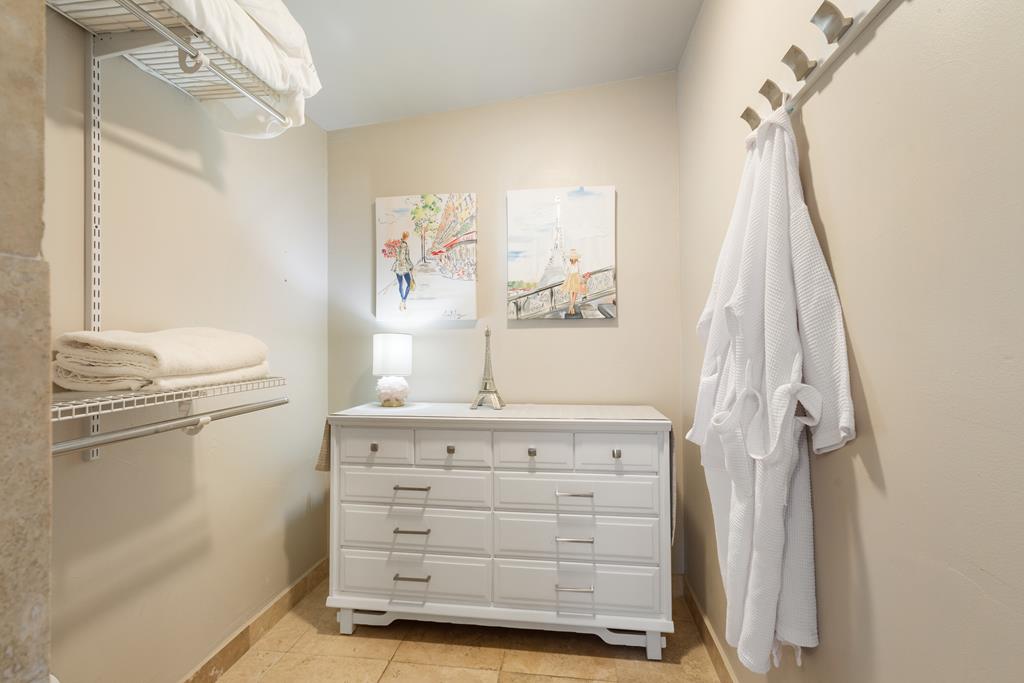 Fredericksburg, Texas, 78624, United States, 3 Bedrooms Bedrooms, ,2 BathroomsBathrooms,Residential,For Sale,2049407