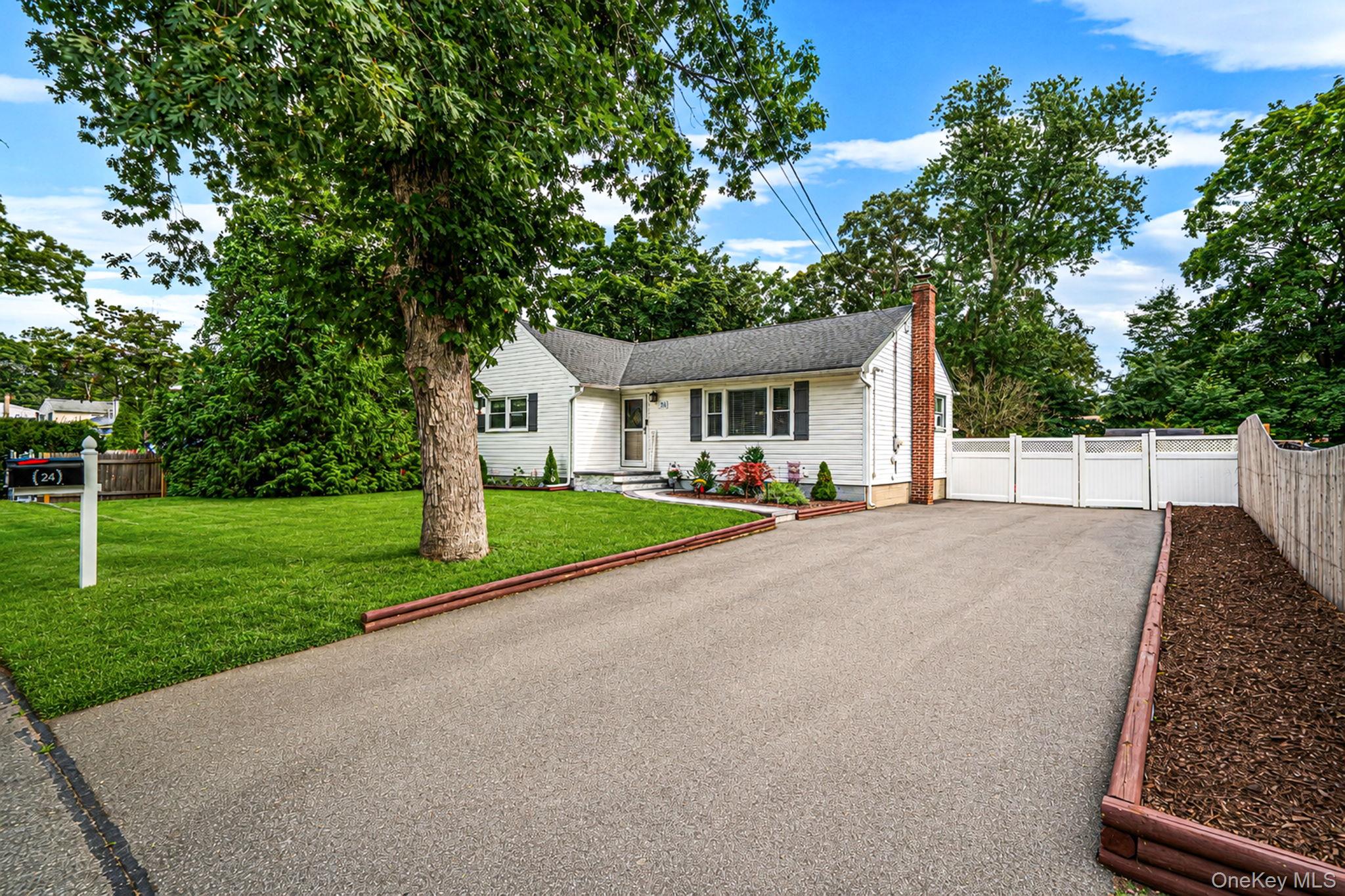Alma Ave, Lake Grove, NY 11755 #1