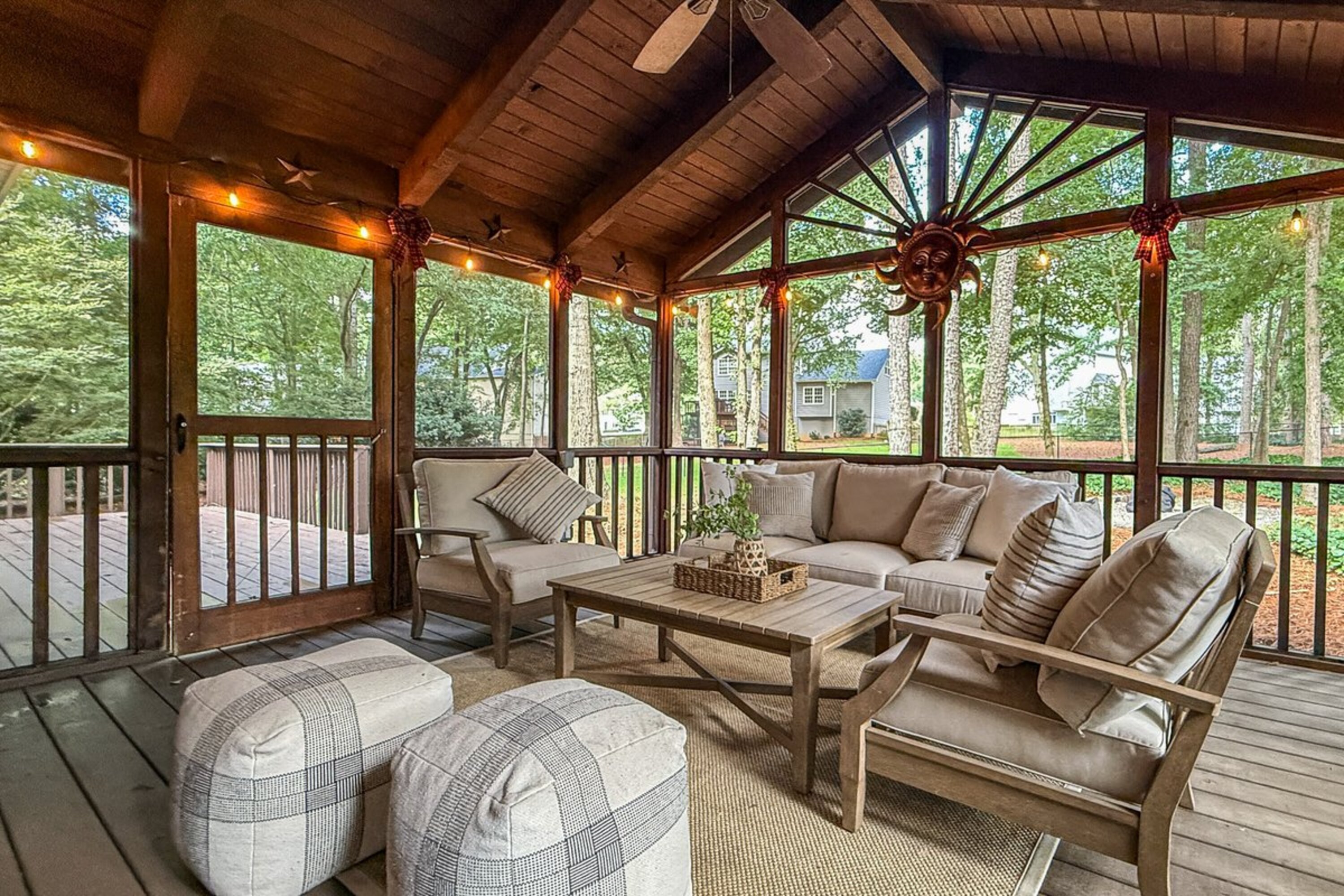  Andover North Home Blends Privacy and Convenience - 物件實景