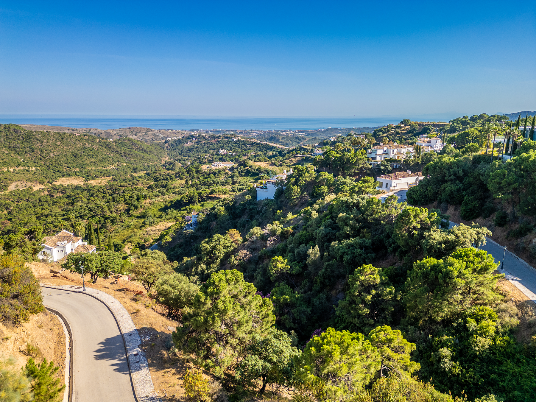  Panoramic sea-view plot in Monte Mayor, Benahavís - 物件實景
