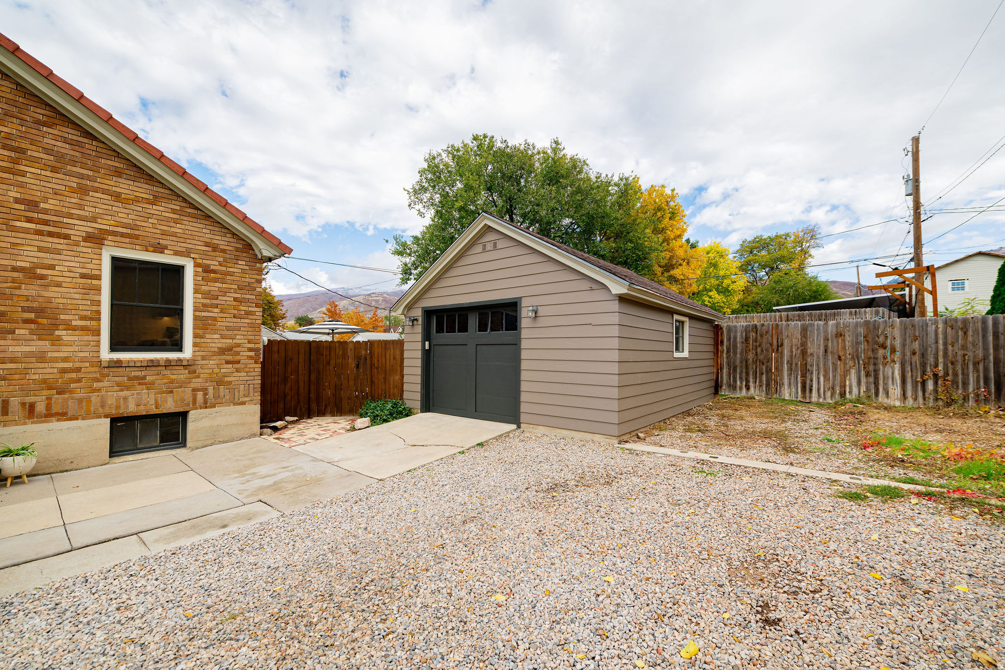 Bountiful, Utah, 84010, United States, 3 Bedrooms Bedrooms, ,2 BathroomsBathrooms,Residential,For Sale,1985173