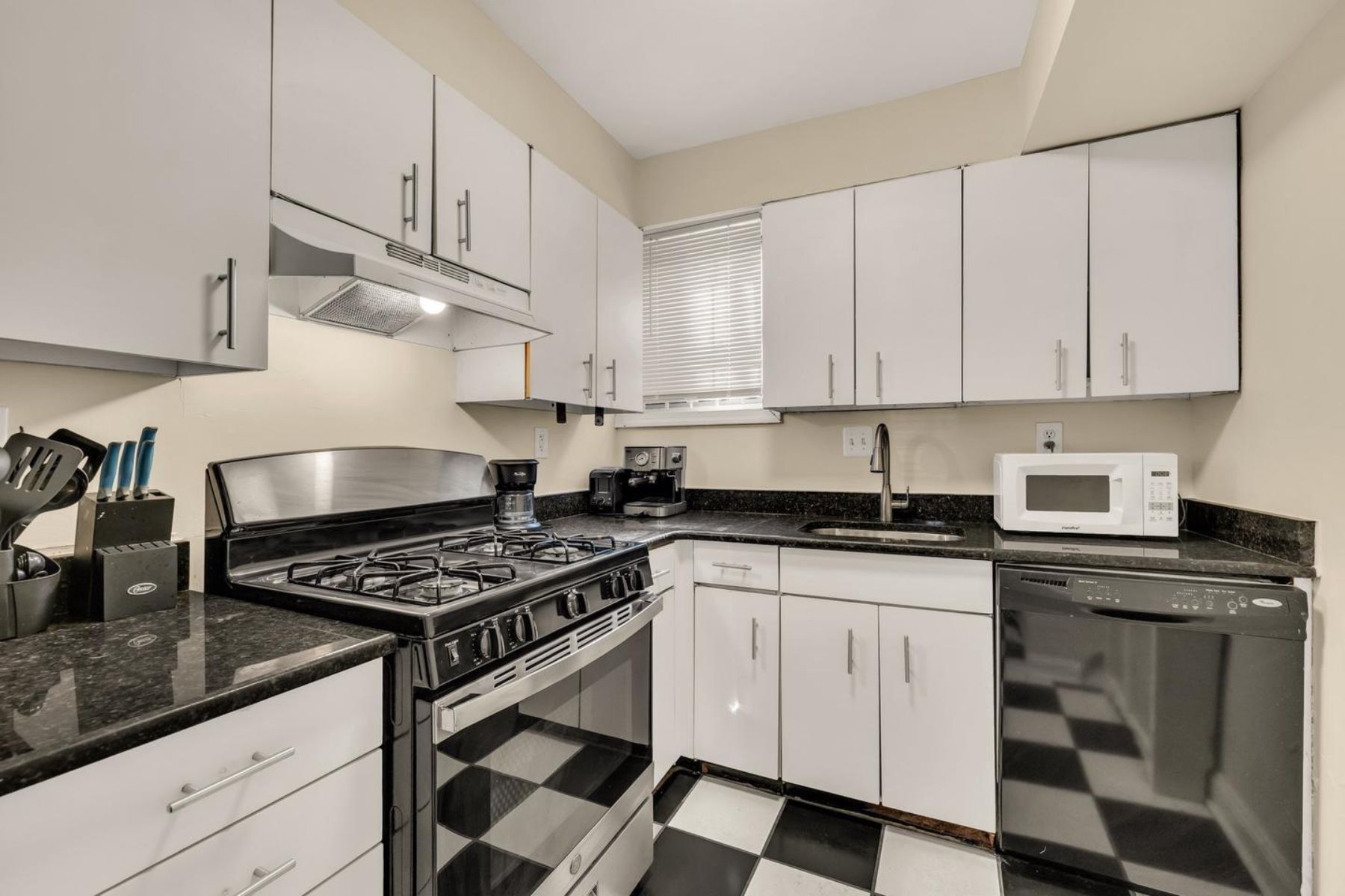  323 Maryland Avenue NE, Washington, DC, 20002 - 物件實景