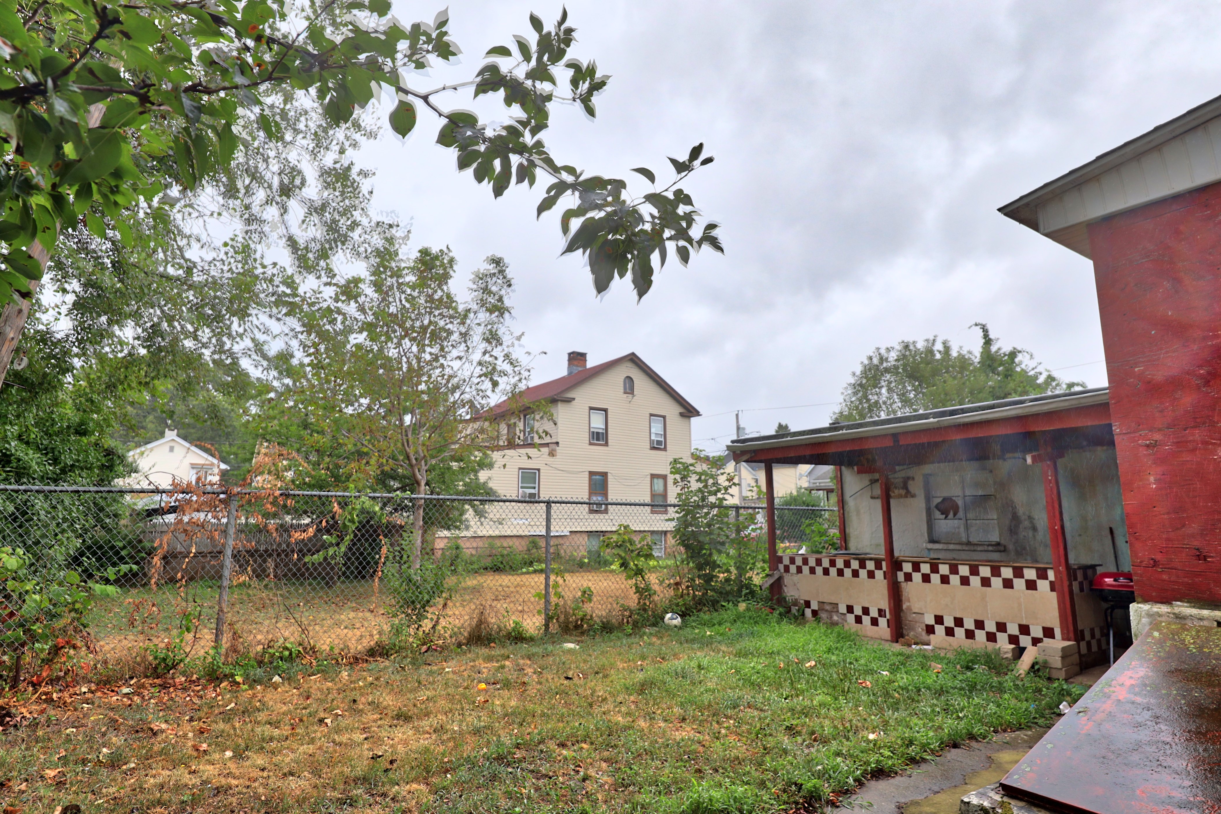 Bridgeport, Connecticut, 06604, United States, 4 Bedrooms Bedrooms, ,2 BathroomsBathrooms,Residential,For Sale,1920661