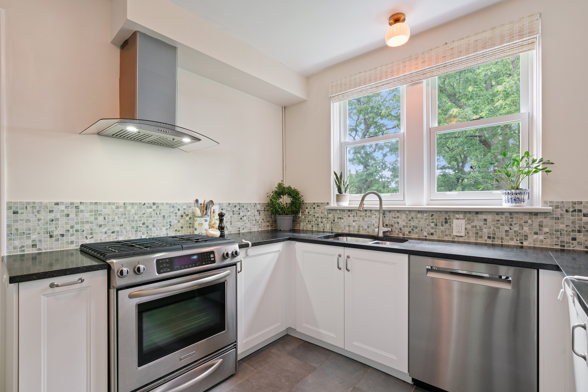  Timeless Architectural Details That Make Evanston