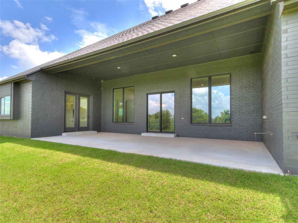 Blanchard, Oklahoma, 73010, United States, 4 Bedrooms Bedrooms, ,4 BathroomsBathrooms,Residential,For Sale,1982275