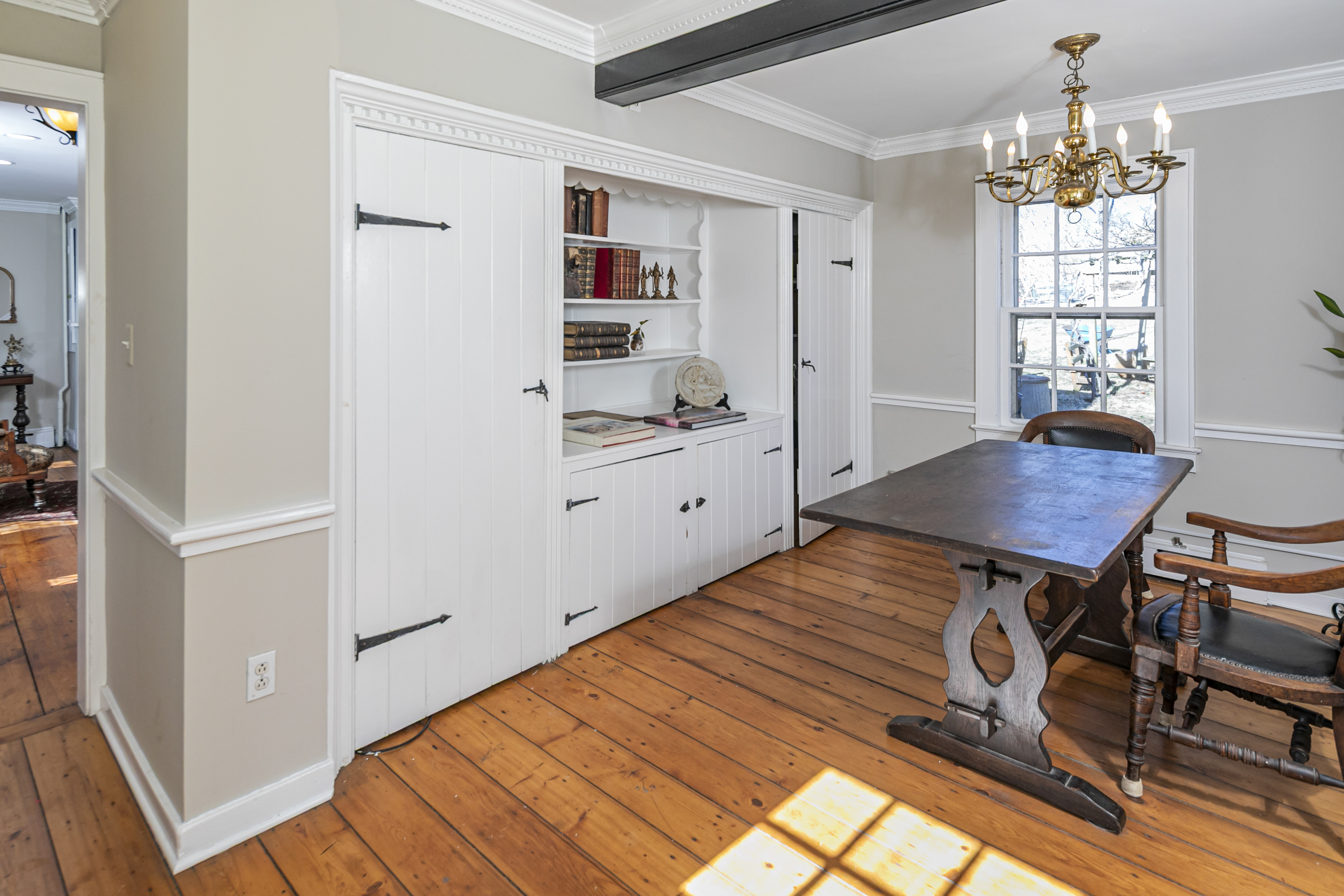  18th Century Charm and Captivating Grounds Edging Stony Brook - 物件實景