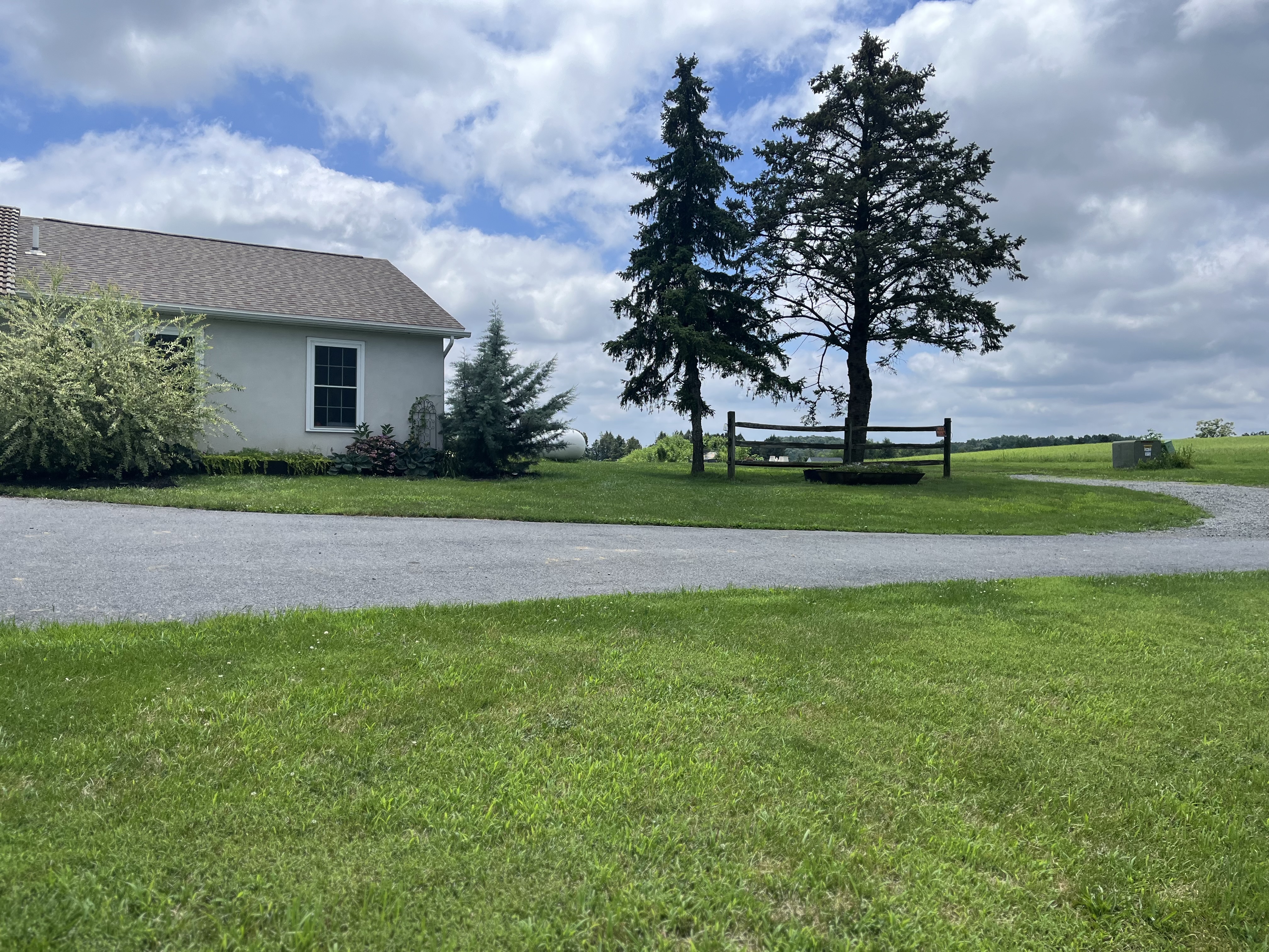 Reading, Pennsylvania, 19606, United States, 4 Bedrooms Bedrooms, ,3 BathroomsBathrooms,Residential,For Sale,1979384