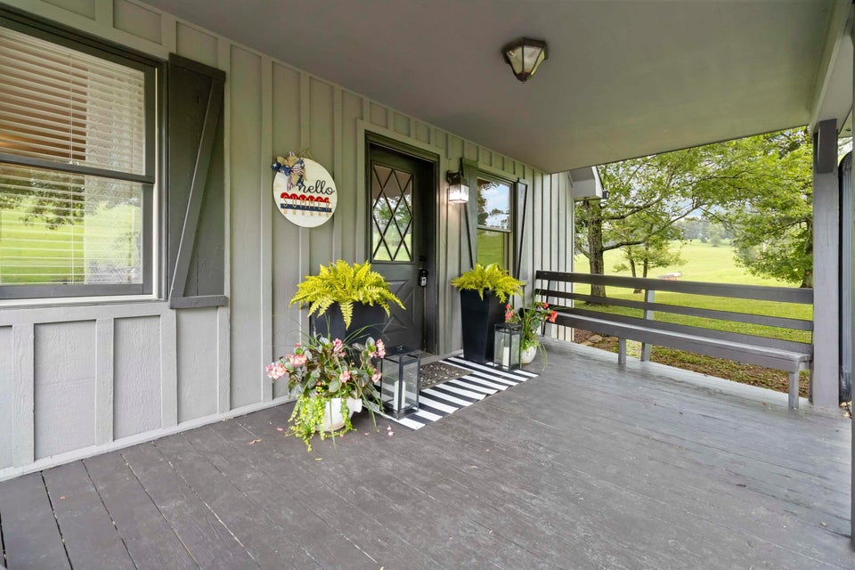 Somerset, Kentucky, 42503, United States, 4 Bedrooms Bedrooms, ,3 BathroomsBathrooms,Residential,For Sale,1938431